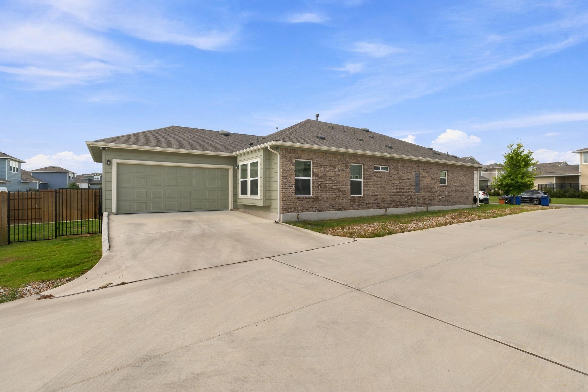 9207 Looksee Ln Property Photo 28