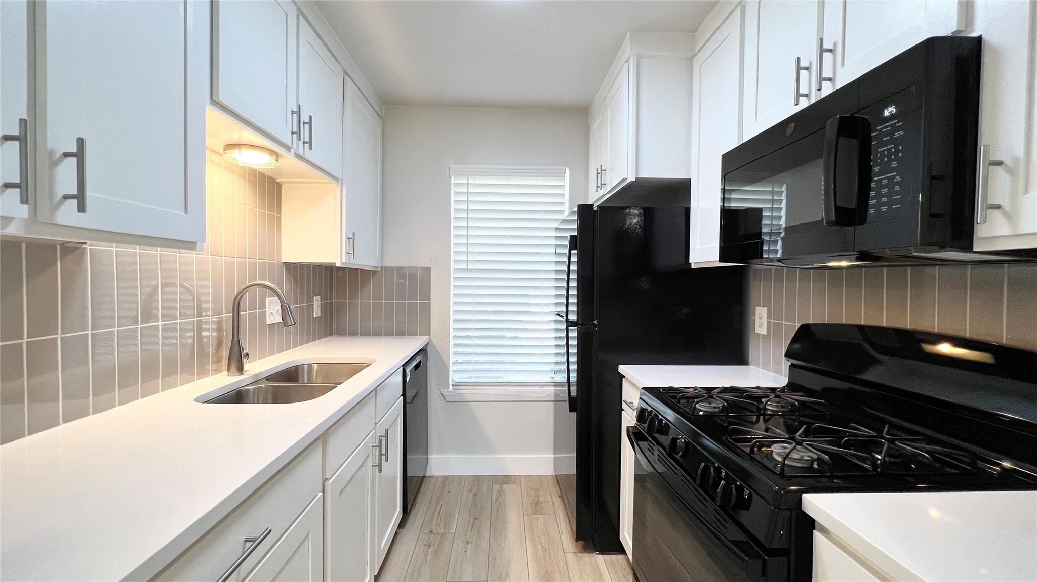 11208 Renel Dr #a Property Photo 2