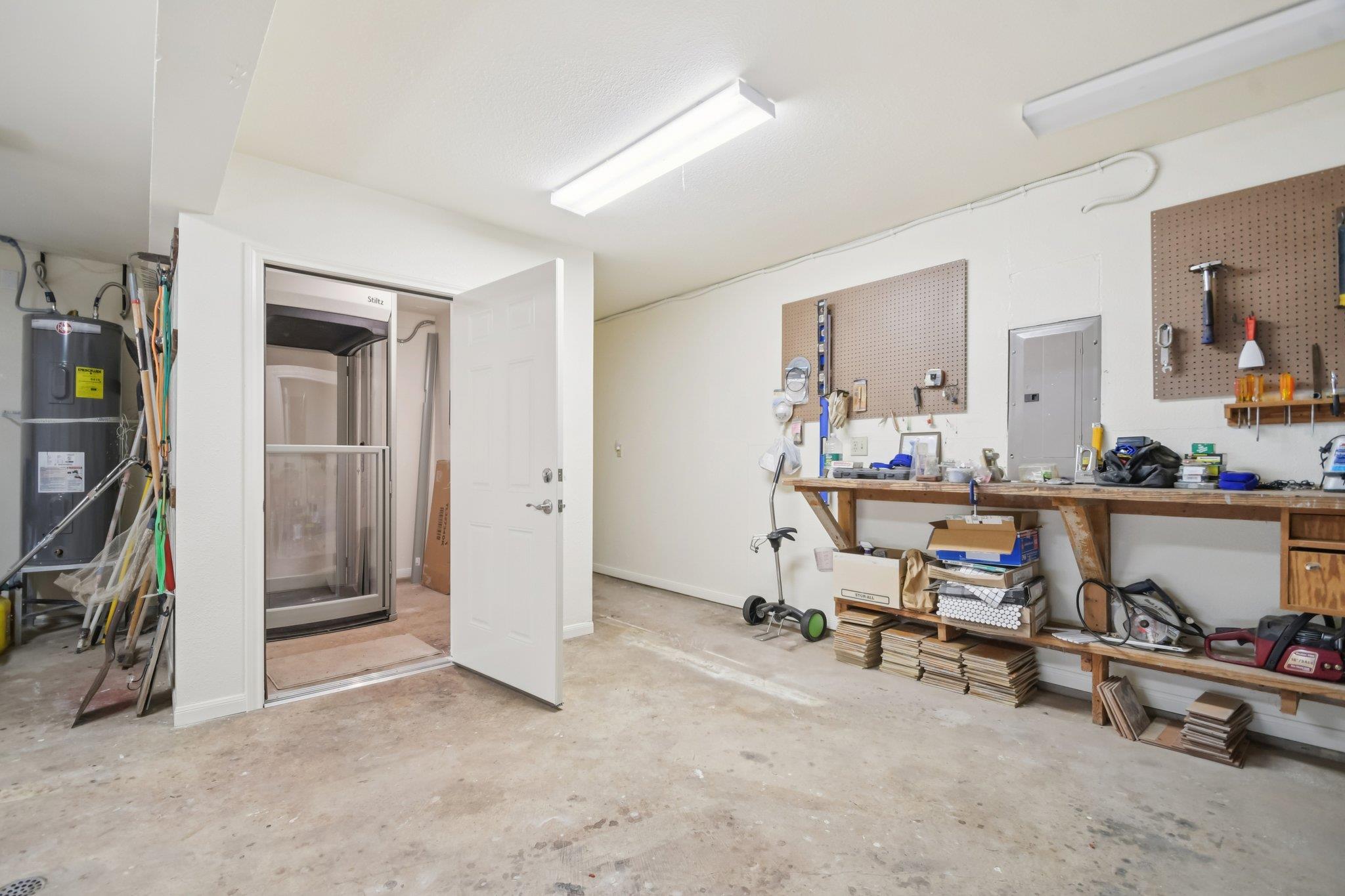 407 Pioneer Trl Property Photo 27