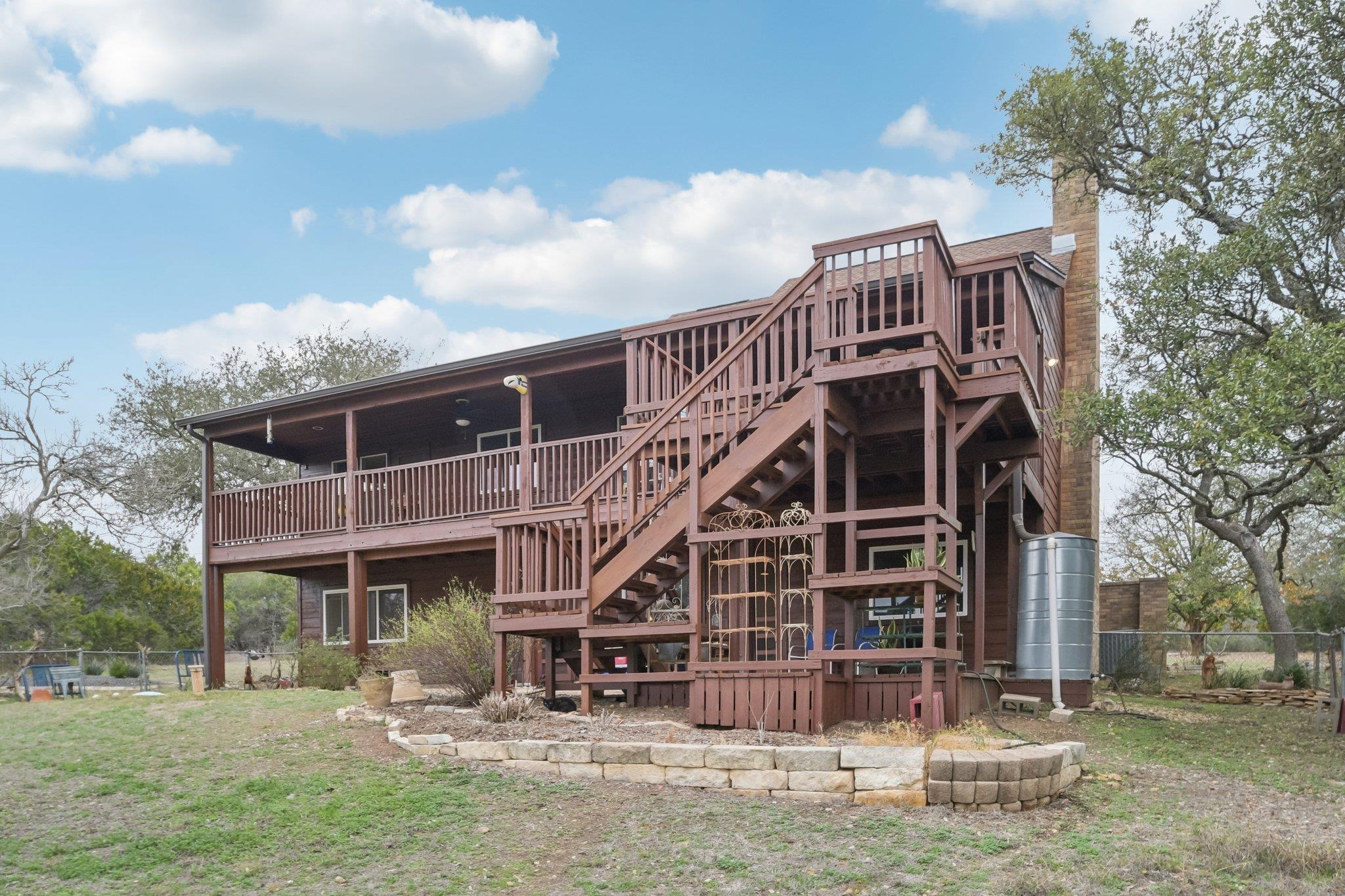 407 Pioneer Trl Property Photo 38