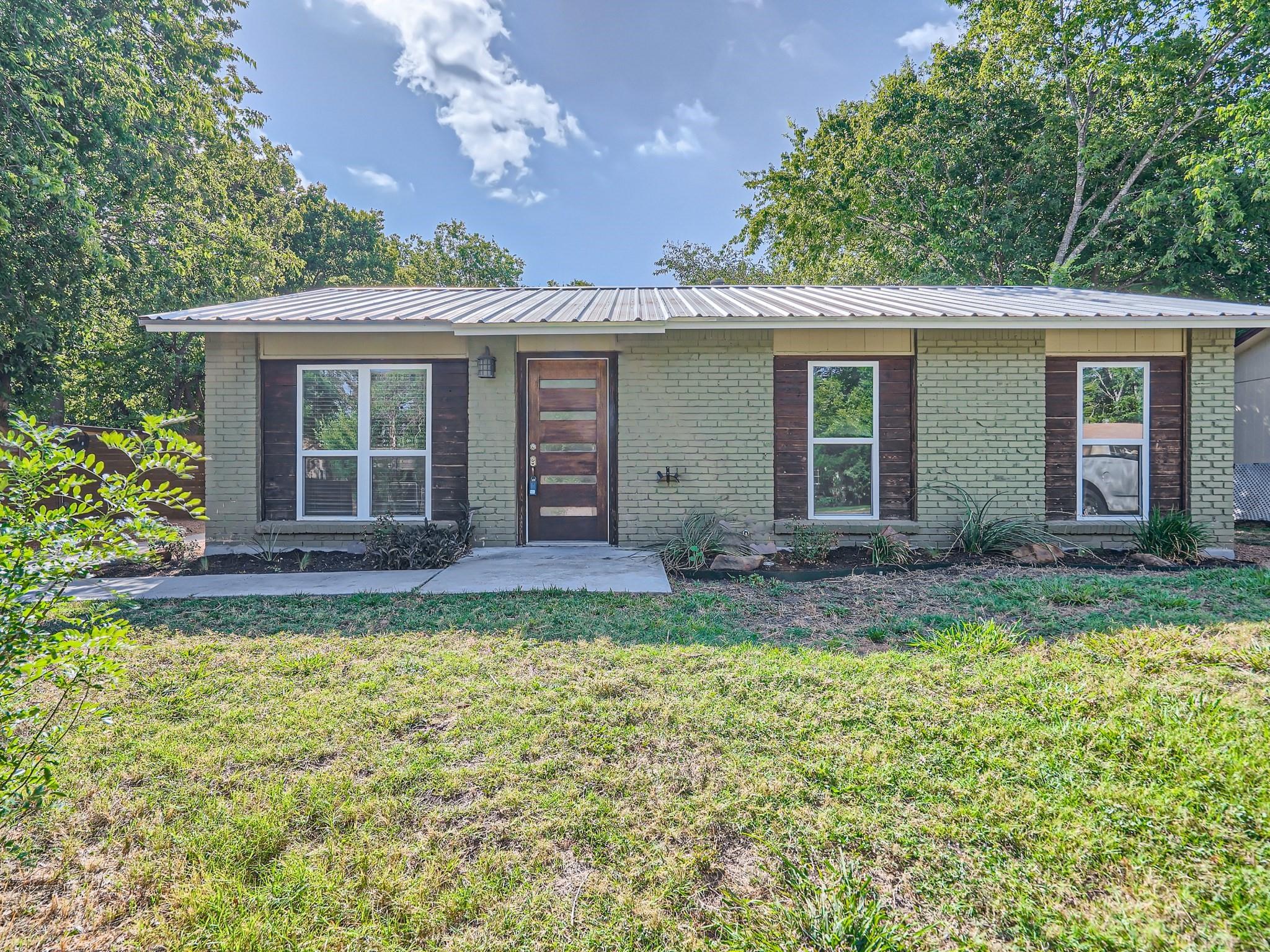 6035 Bluebell Cir Property Photo