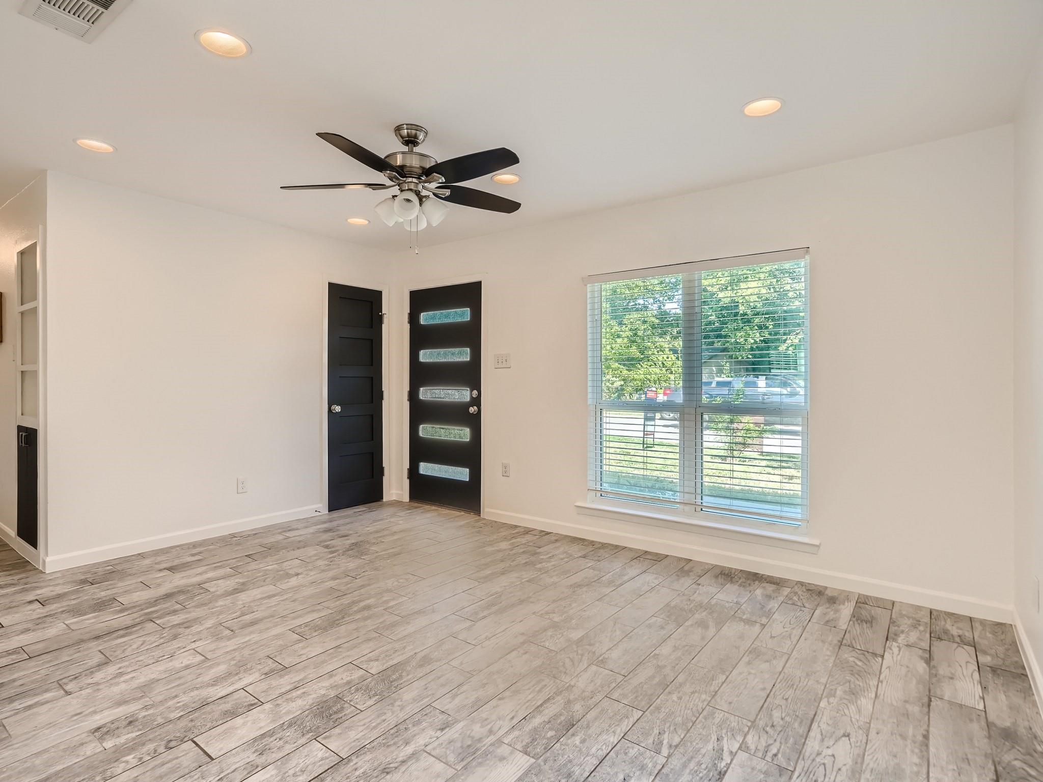 6035 Bluebell Cir Property Photo 4