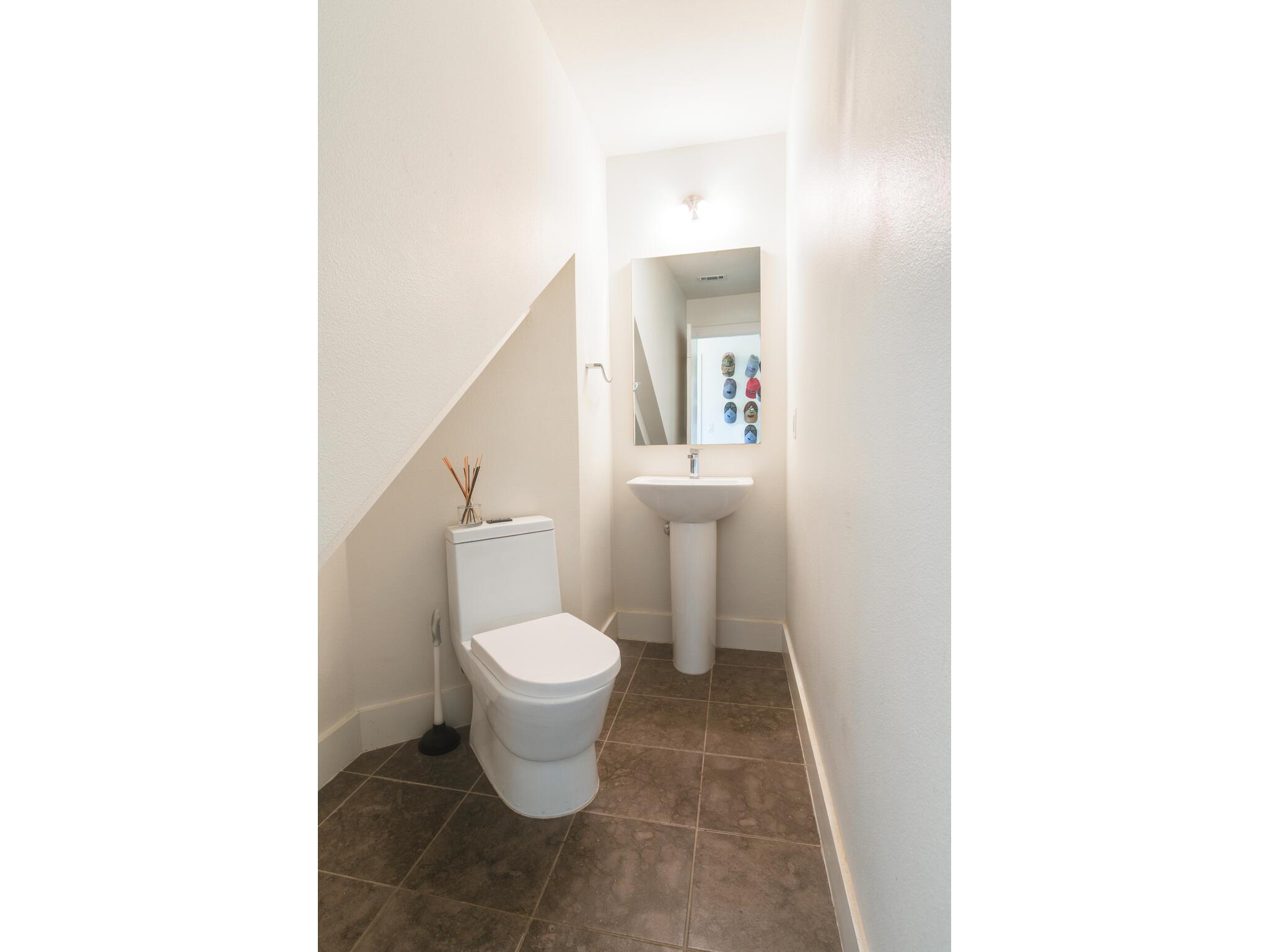 604 N Bluff Dr #205 Property Photo 17