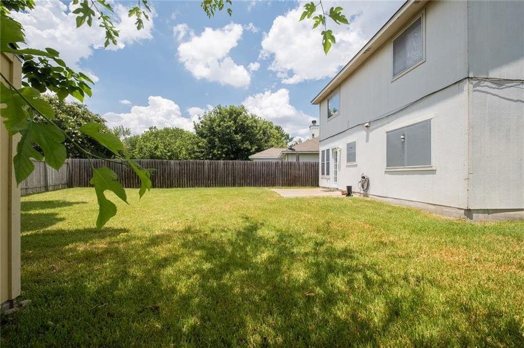 1709 Royal Ascot Dr S Property Photo 25