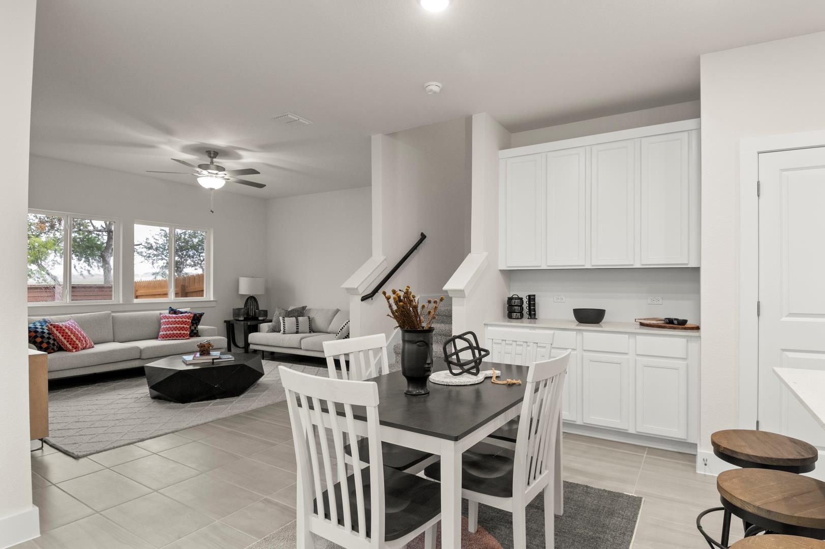 803 White Steppe Way Property Photo 3