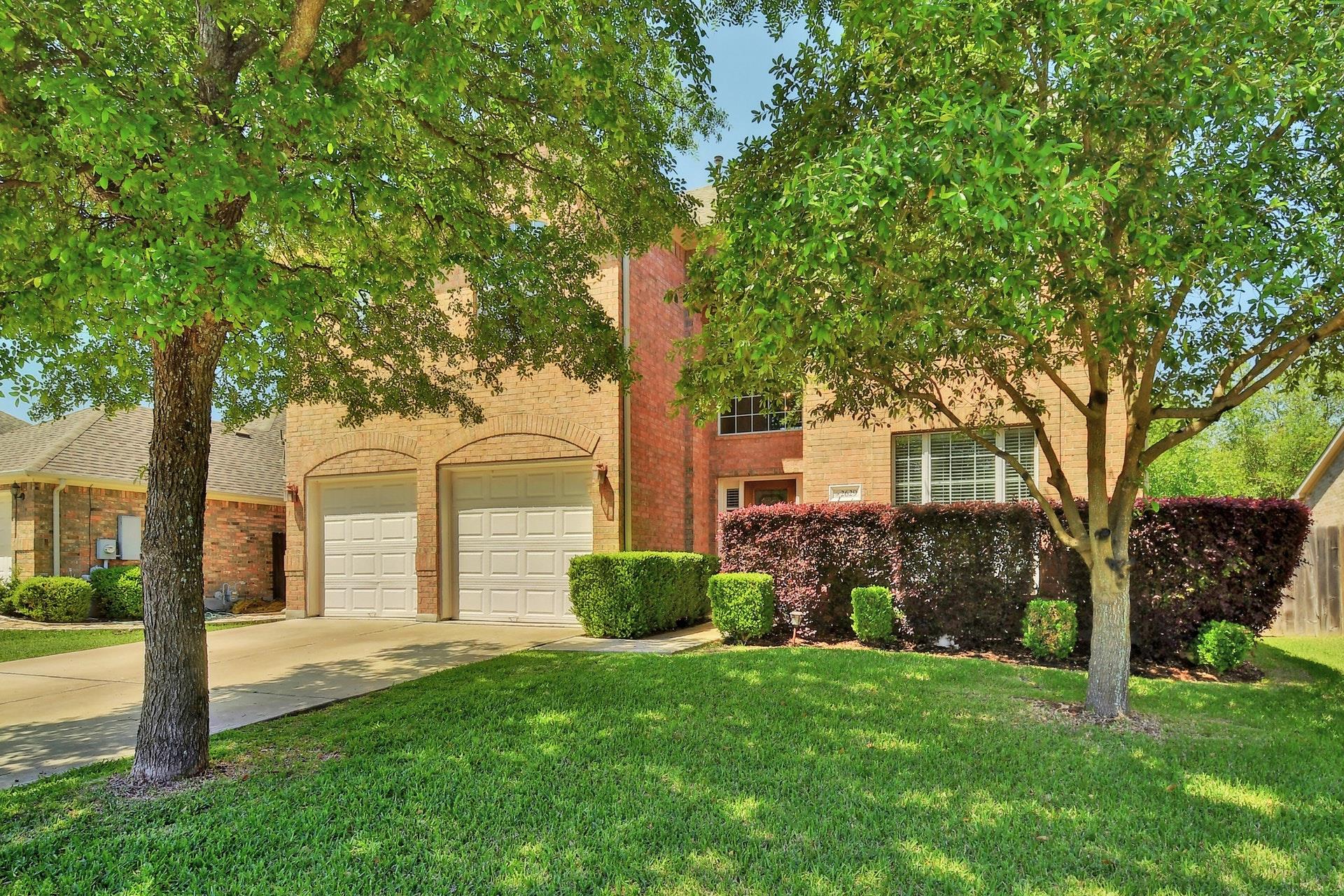 2629 Salorn Way Property Photo 2