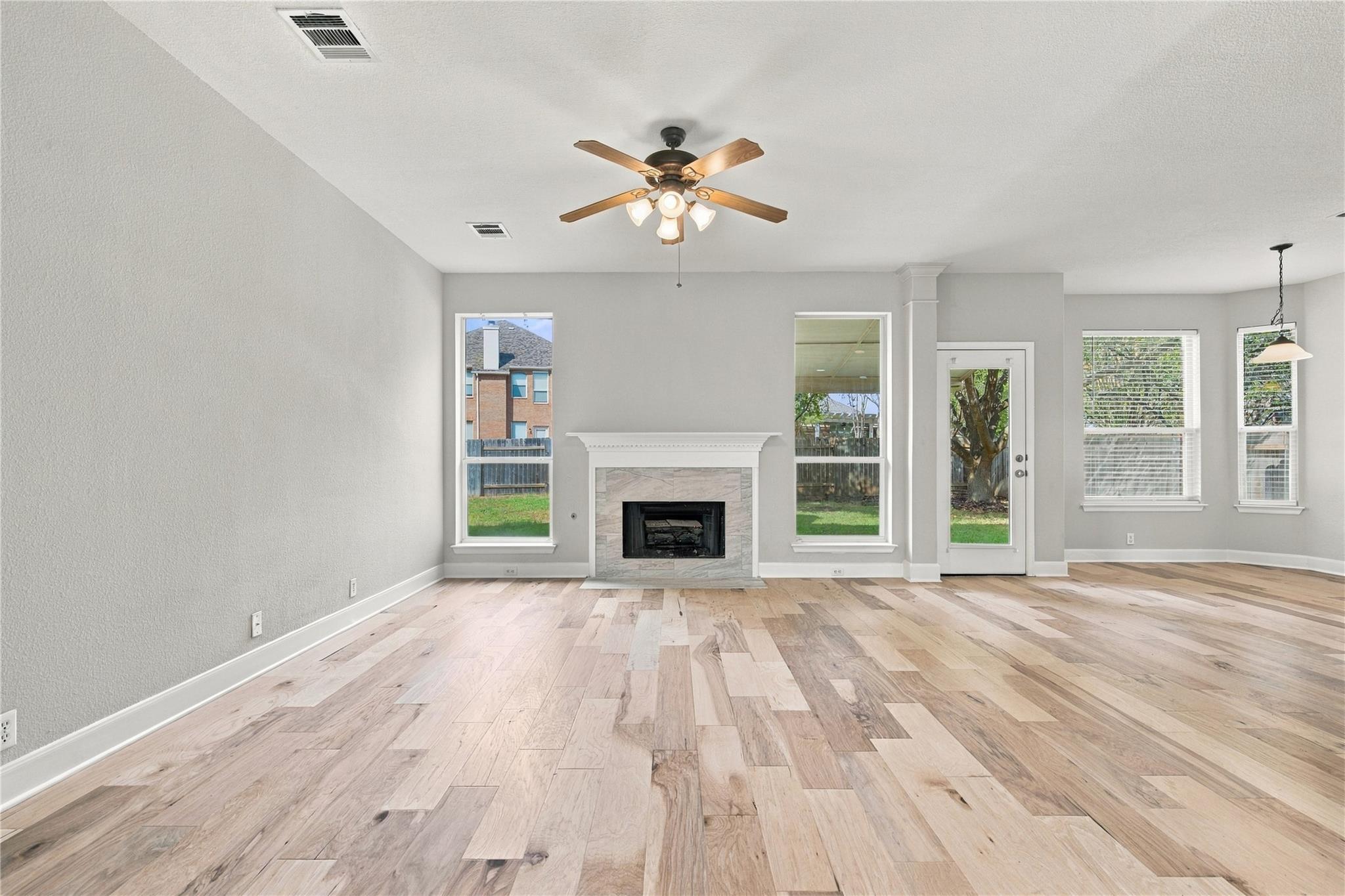 2629 Salorn Way Property Photo 6