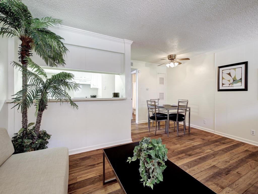 4553 Guadalupe St #b109 Property Photo 8