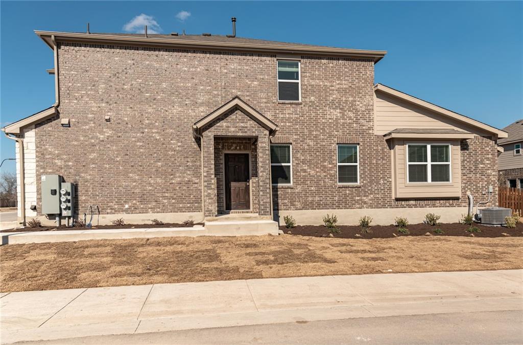 17201 Mayfly Dr A Property Photo 2