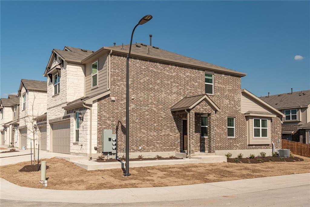 17201 Mayfly Dr A Property Photo 3