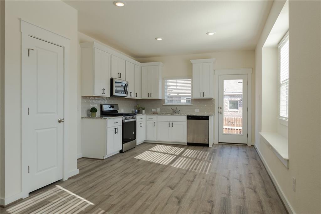 17201 Mayfly Dr A Property Photo 9