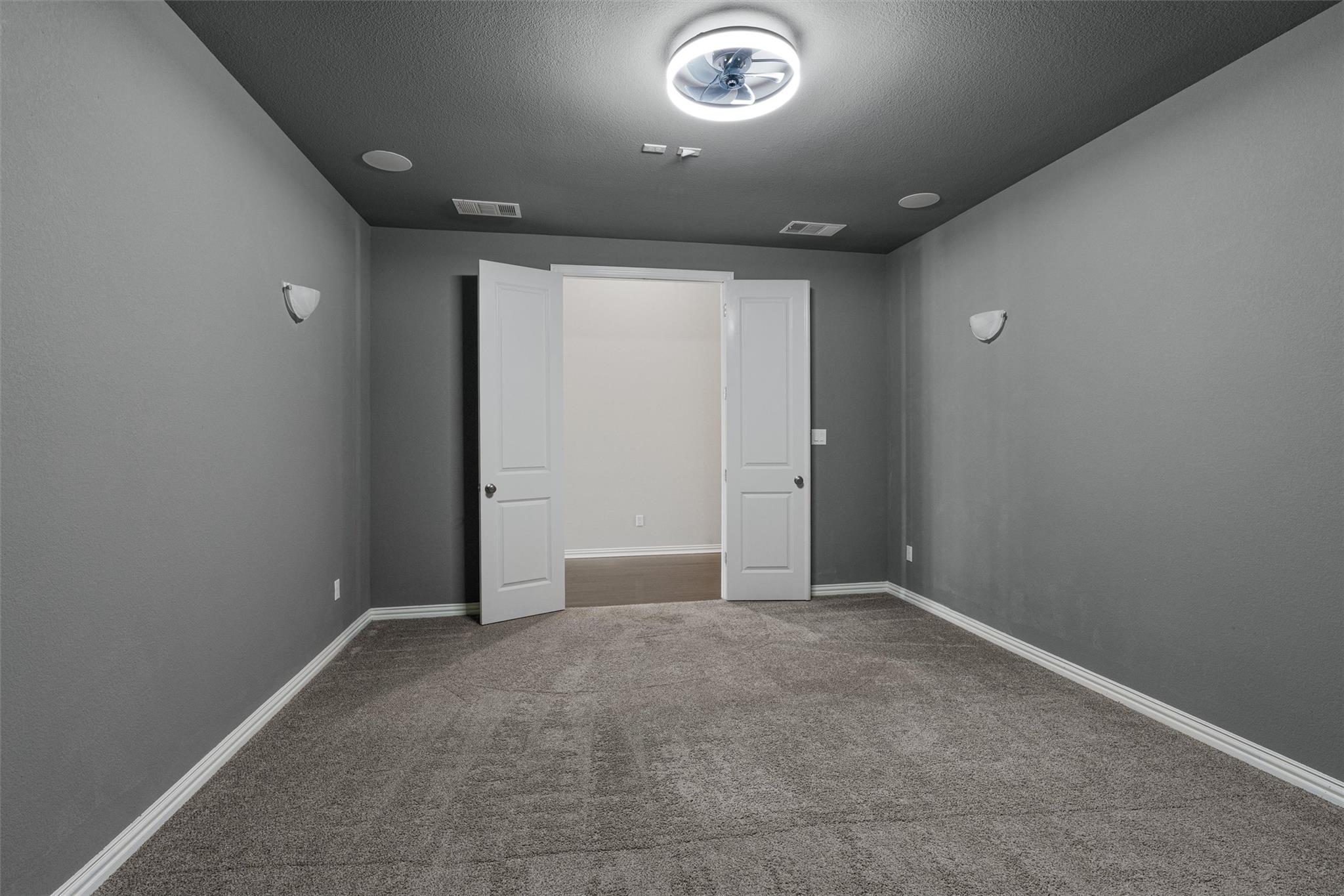 404 Miracle Rose Way Property Photo 5