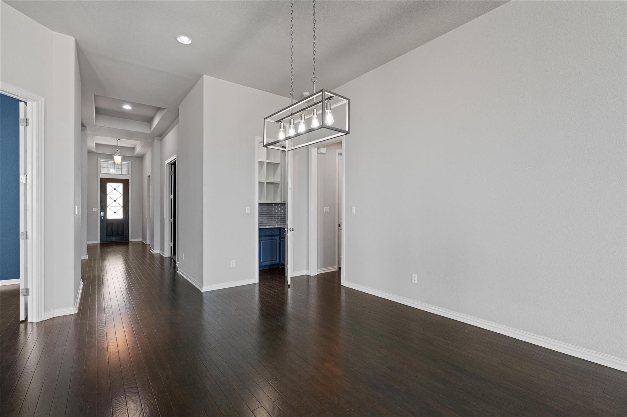 404 Miracle Rose Way Property Photo 7