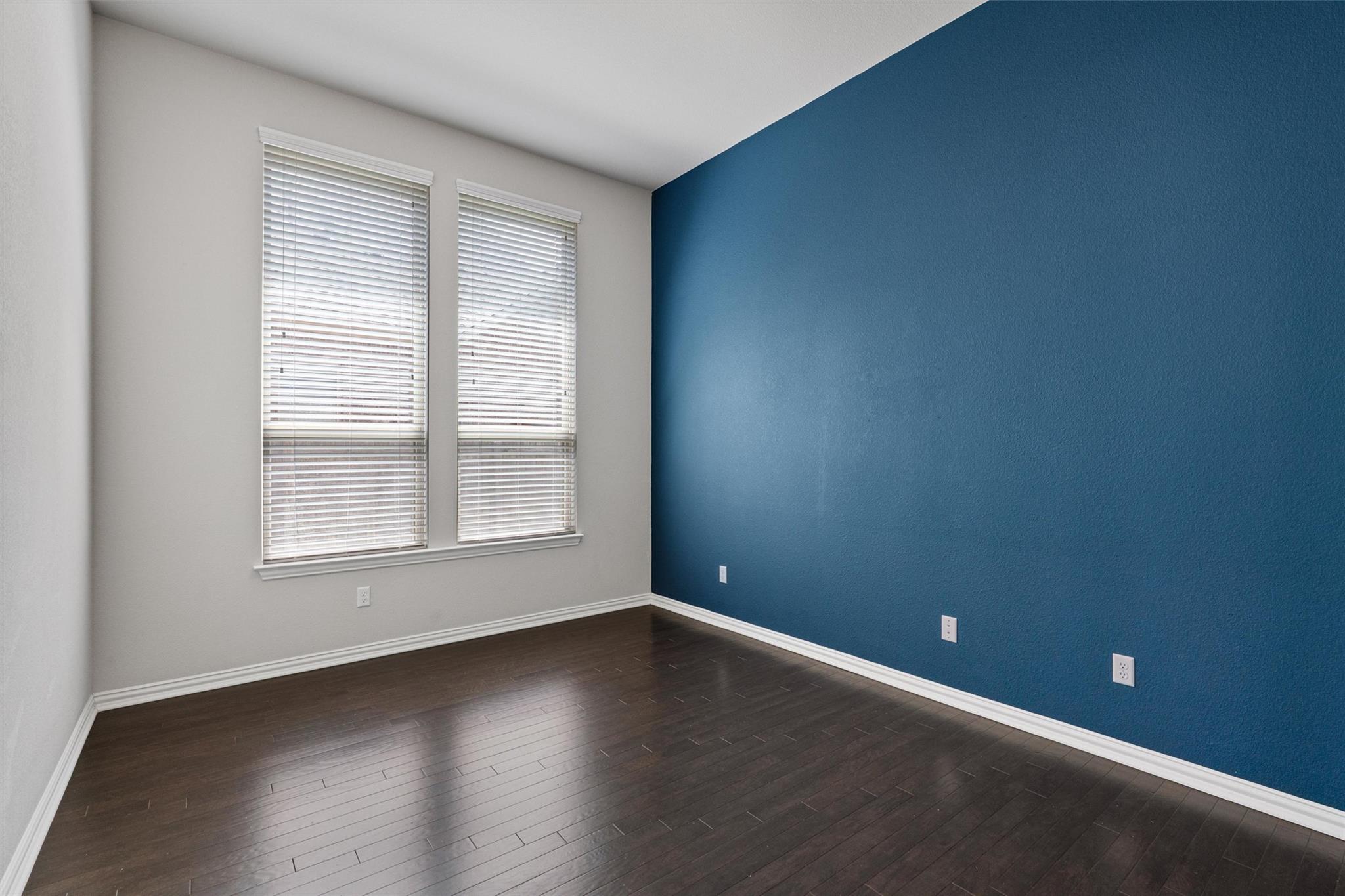 404 Miracle Rose Way Property Photo 9
