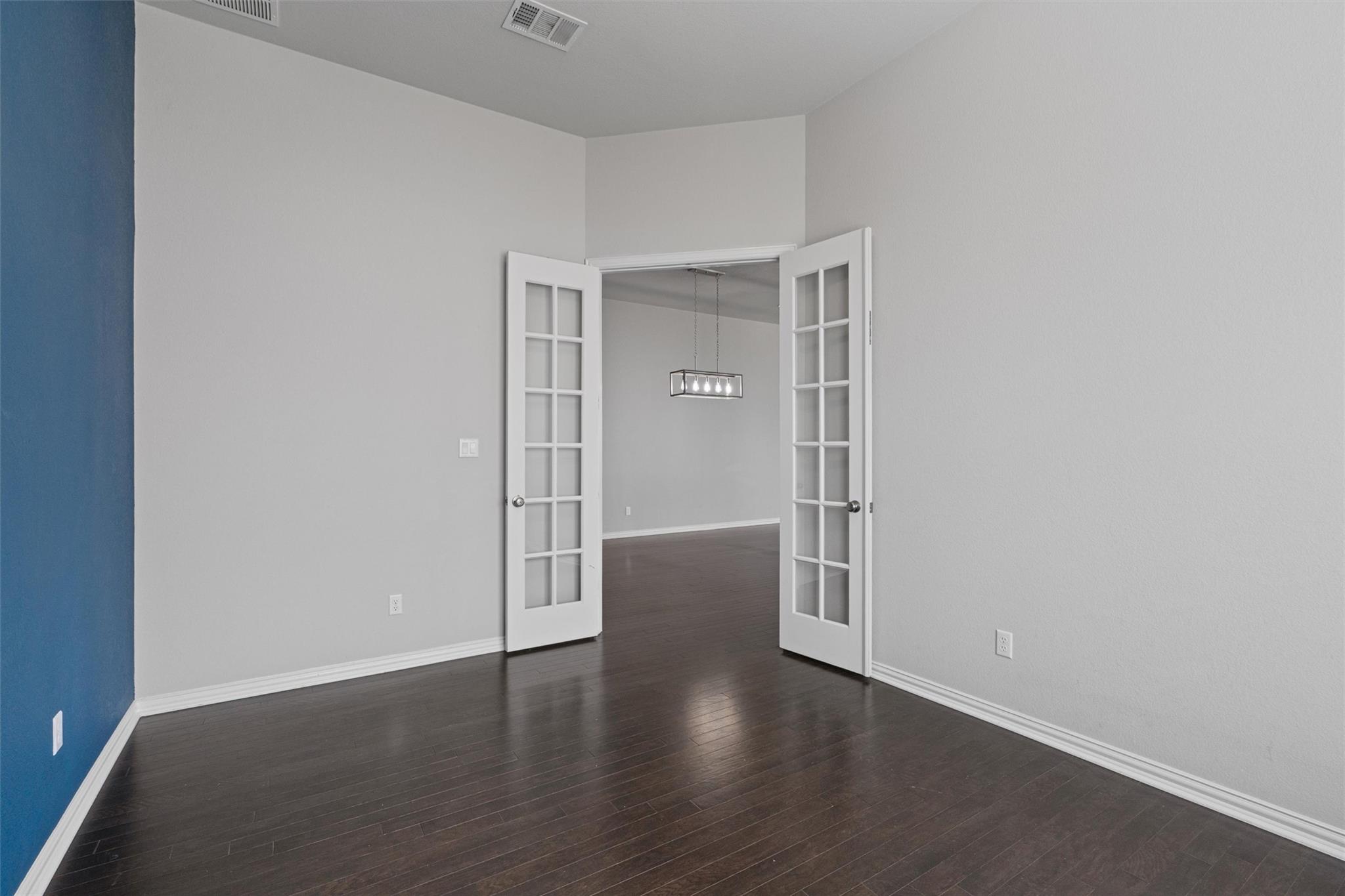 404 Miracle Rose Way Property Photo 10
