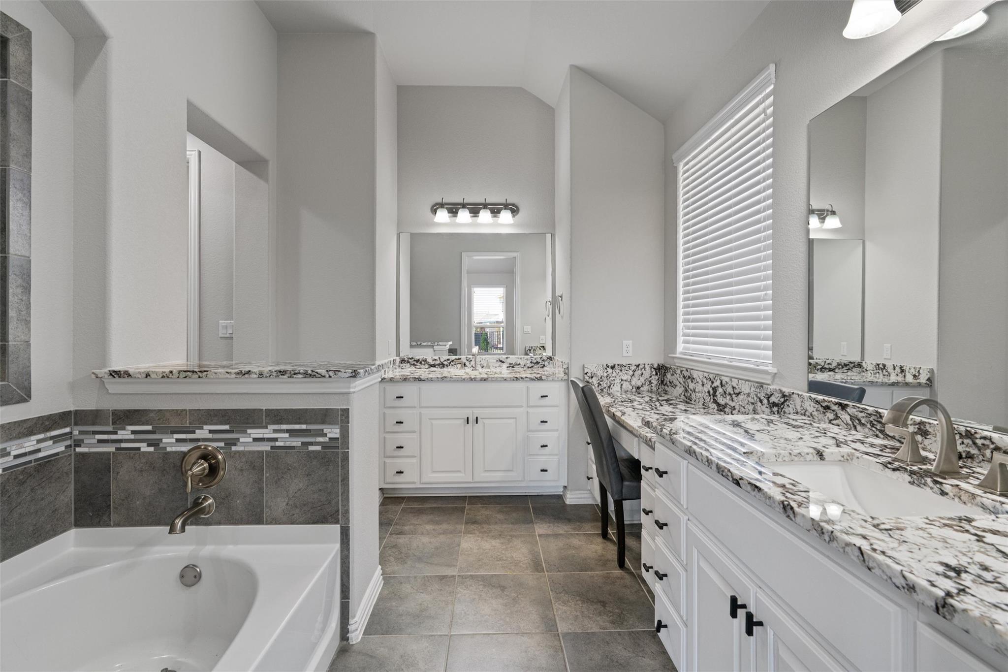 404 Miracle Rose Way Property Photo 22