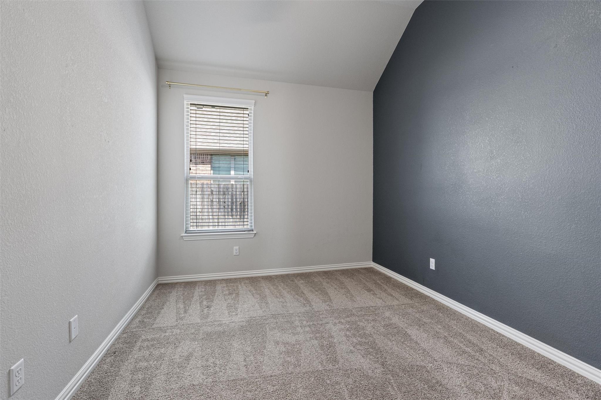 404 Miracle Rose Way Property Photo 28