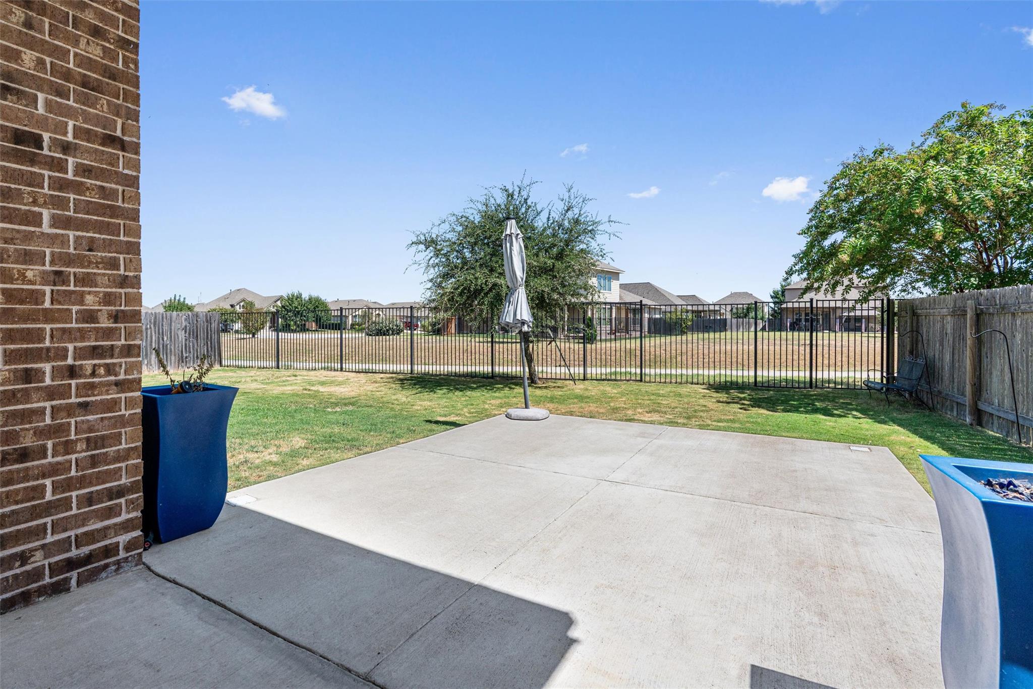 404 Miracle Rose Way Property Photo 37
