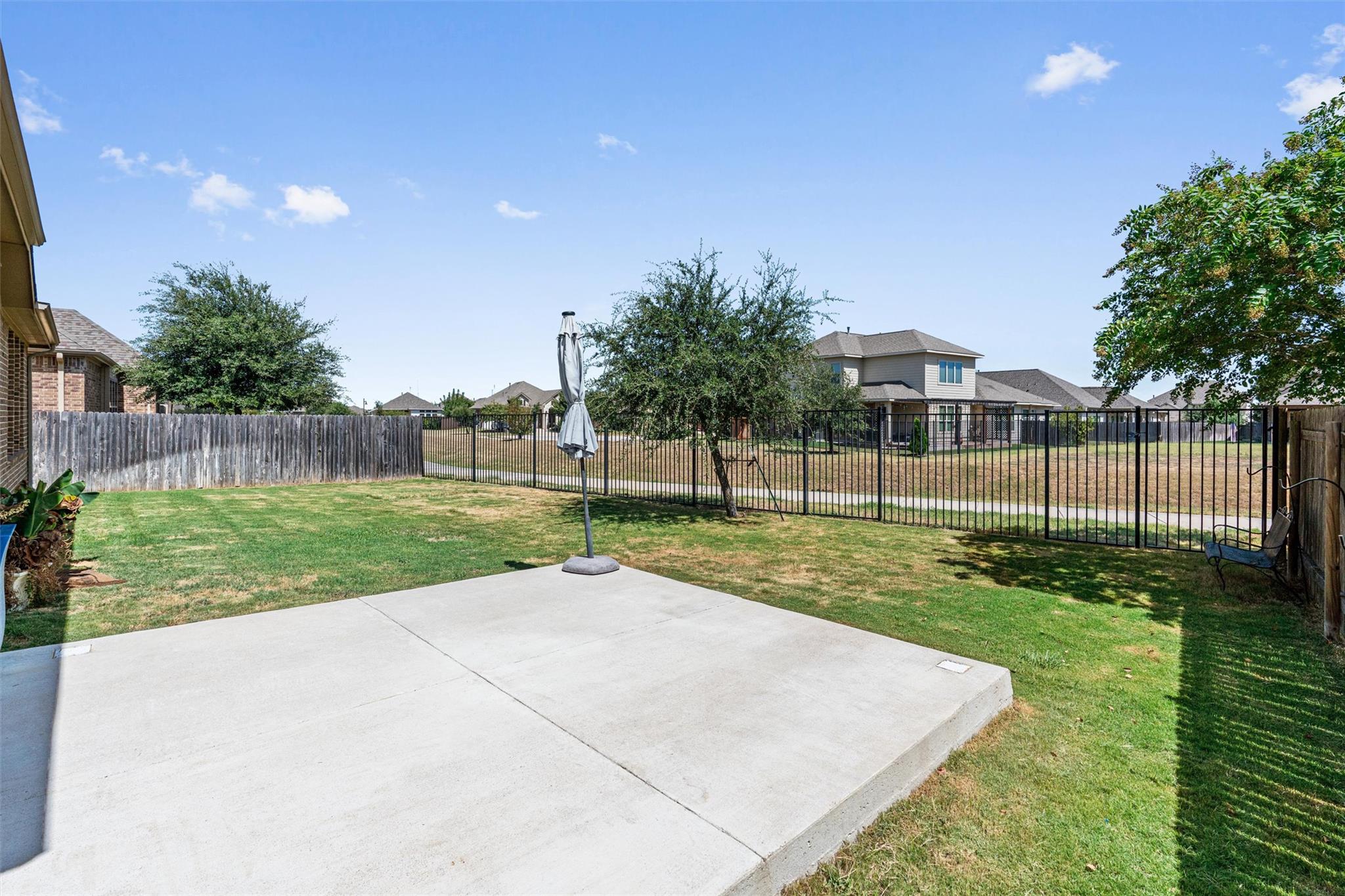 404 Miracle Rose Way Property Photo 38