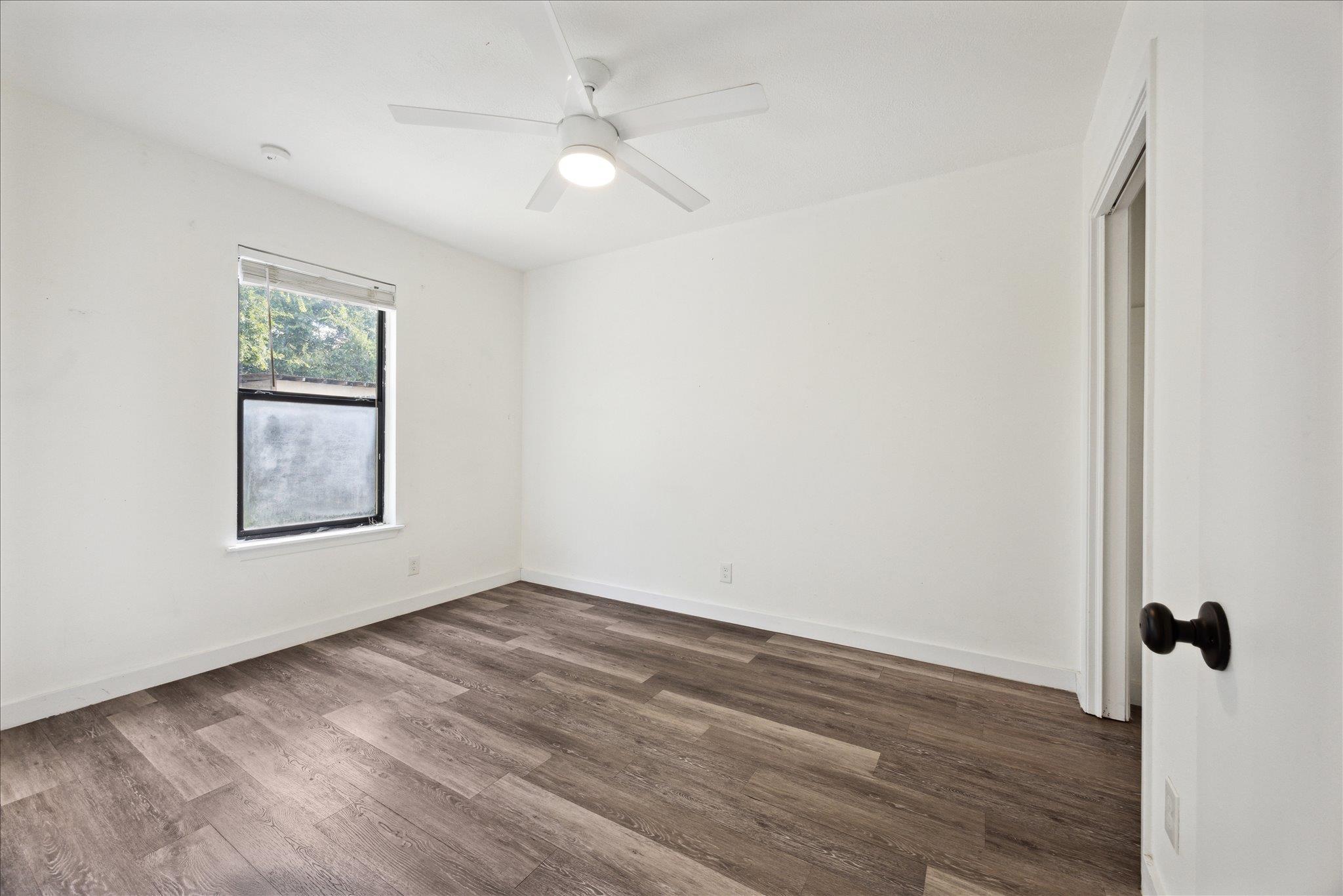 300 Tilbury Ln Property Photo 24
