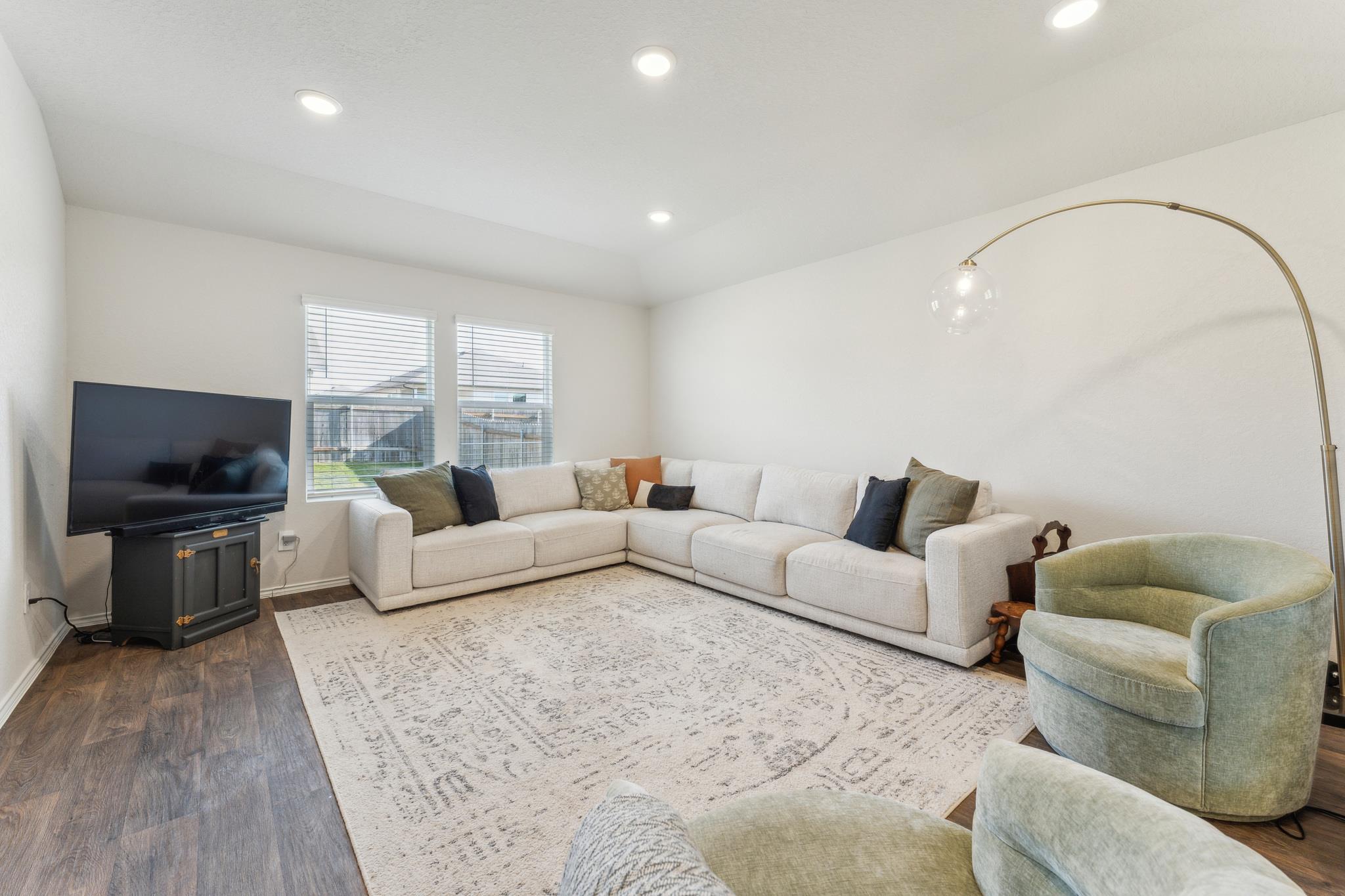 821 Bahia Pl Property Photo 6