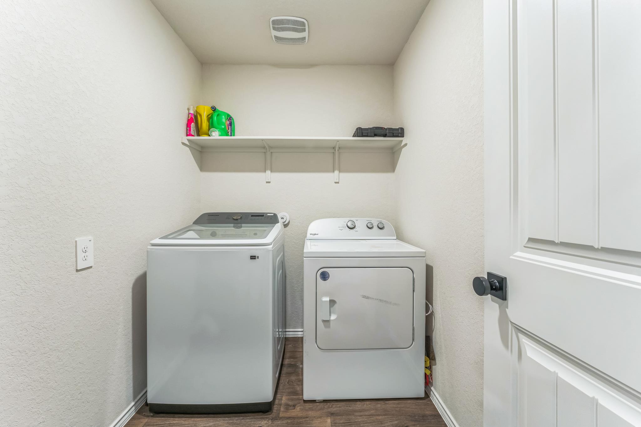 821 Bahia Pl Property Photo 24