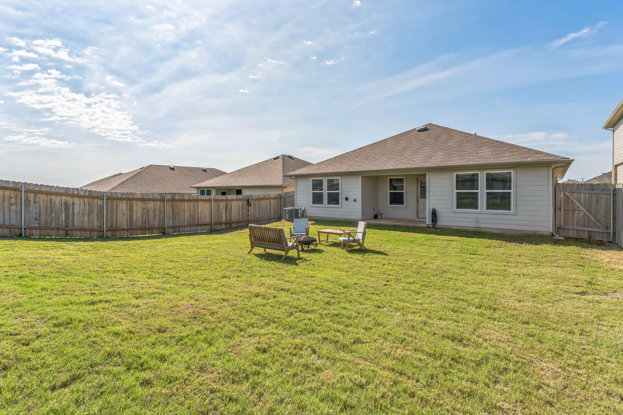 821 Bahia Pl Property Photo 26