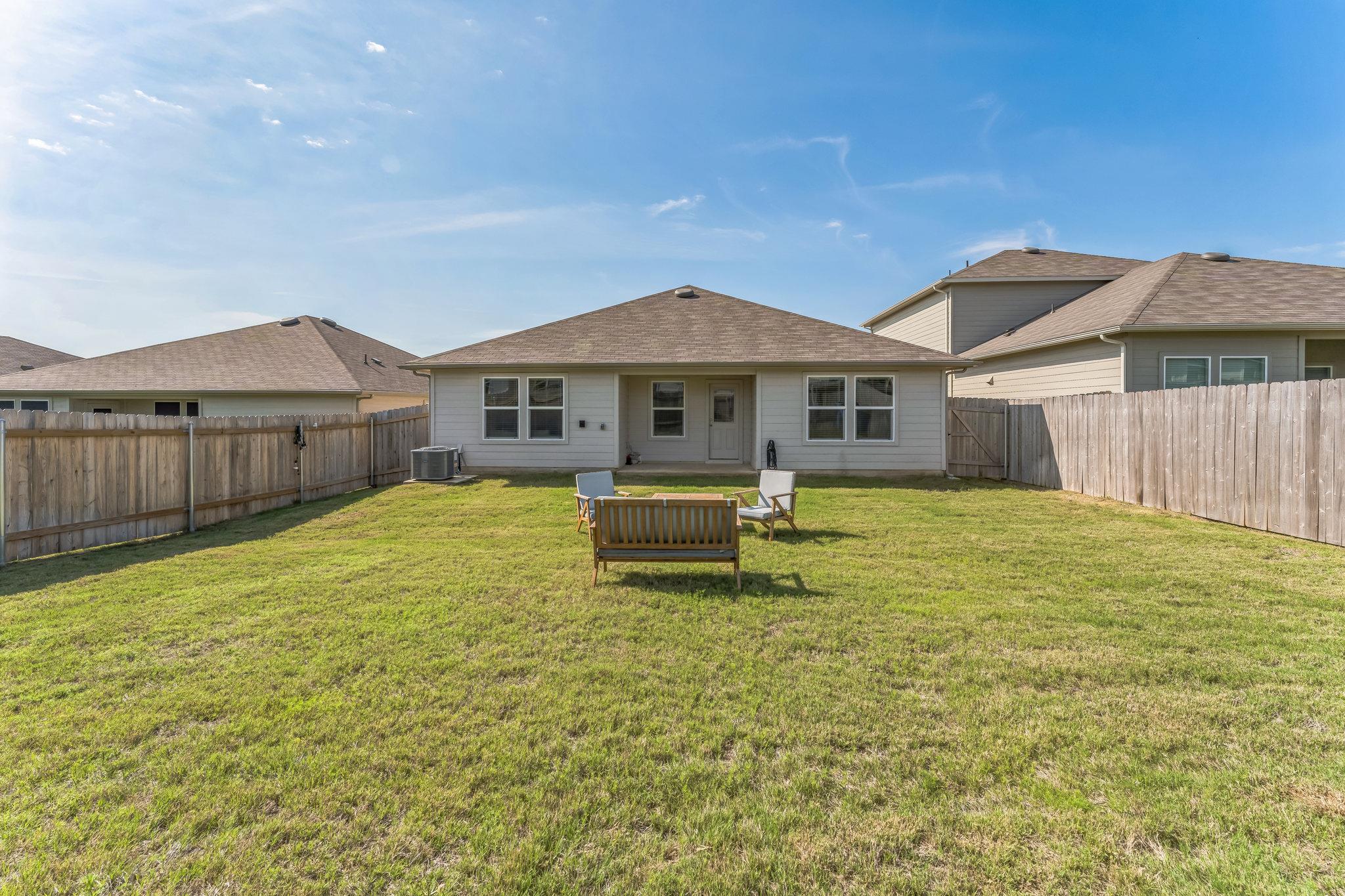 821 Bahia Pl Property Photo 27
