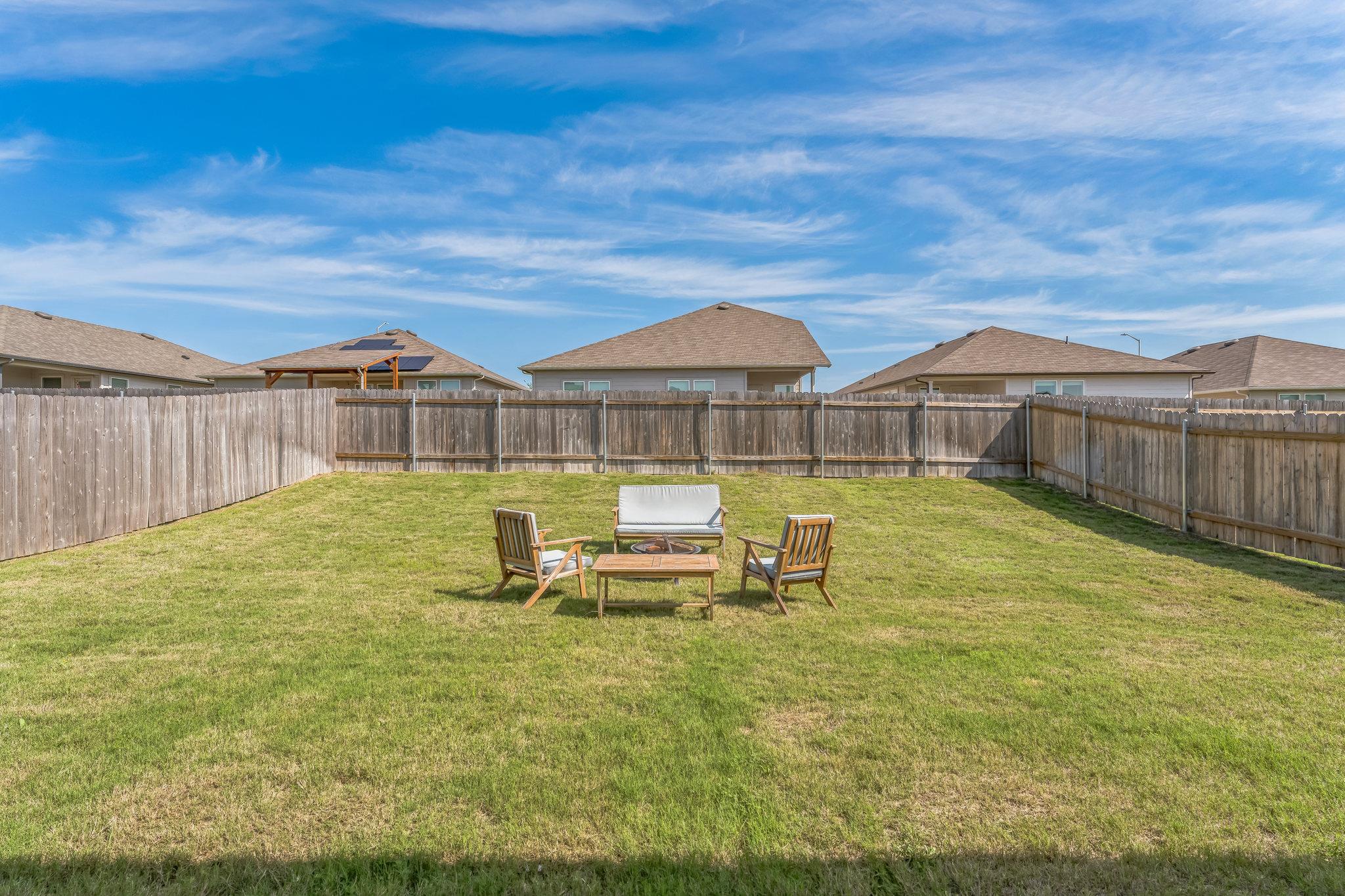 821 Bahia Pl Property Photo 28