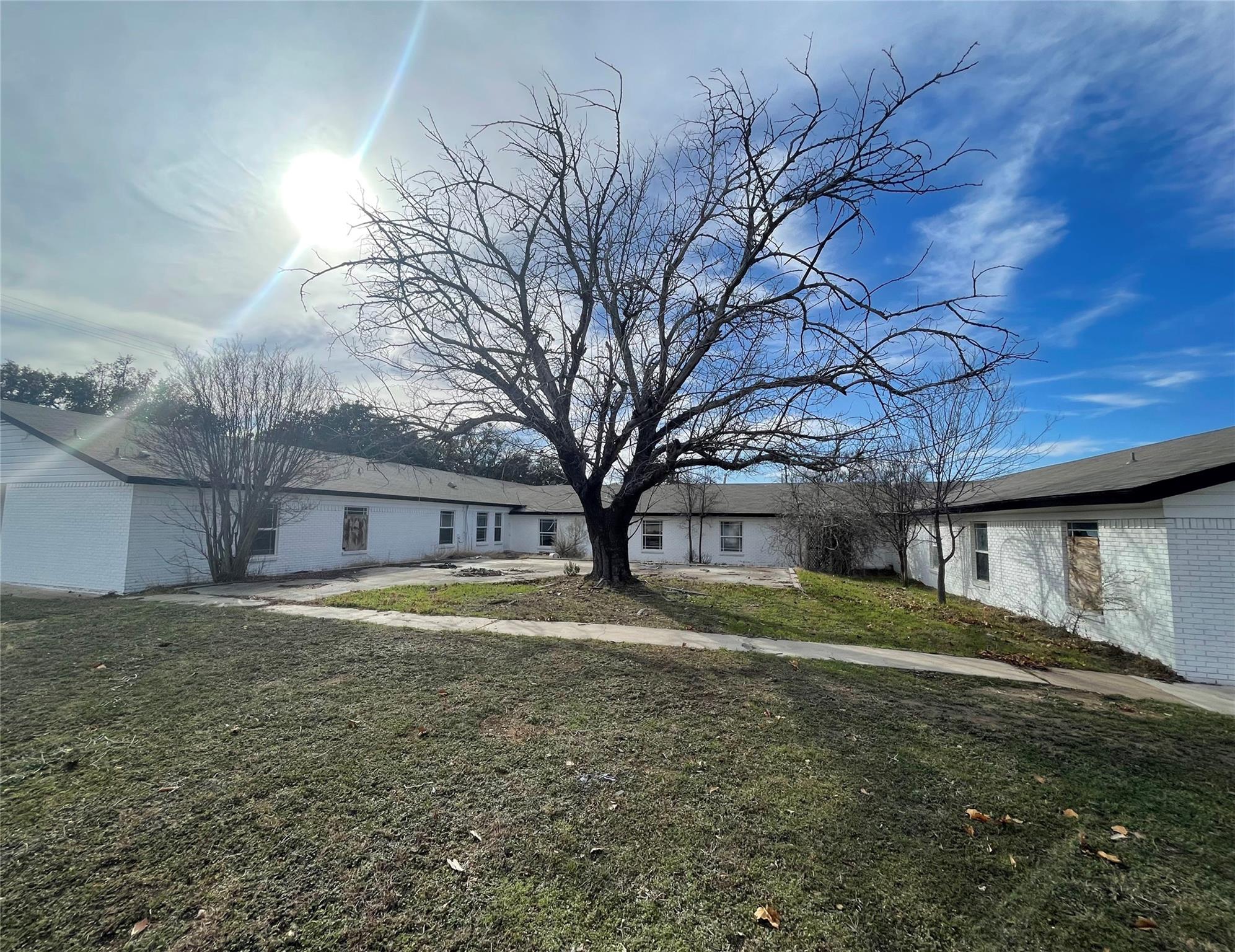 1405 W Storey St Property Photo 6