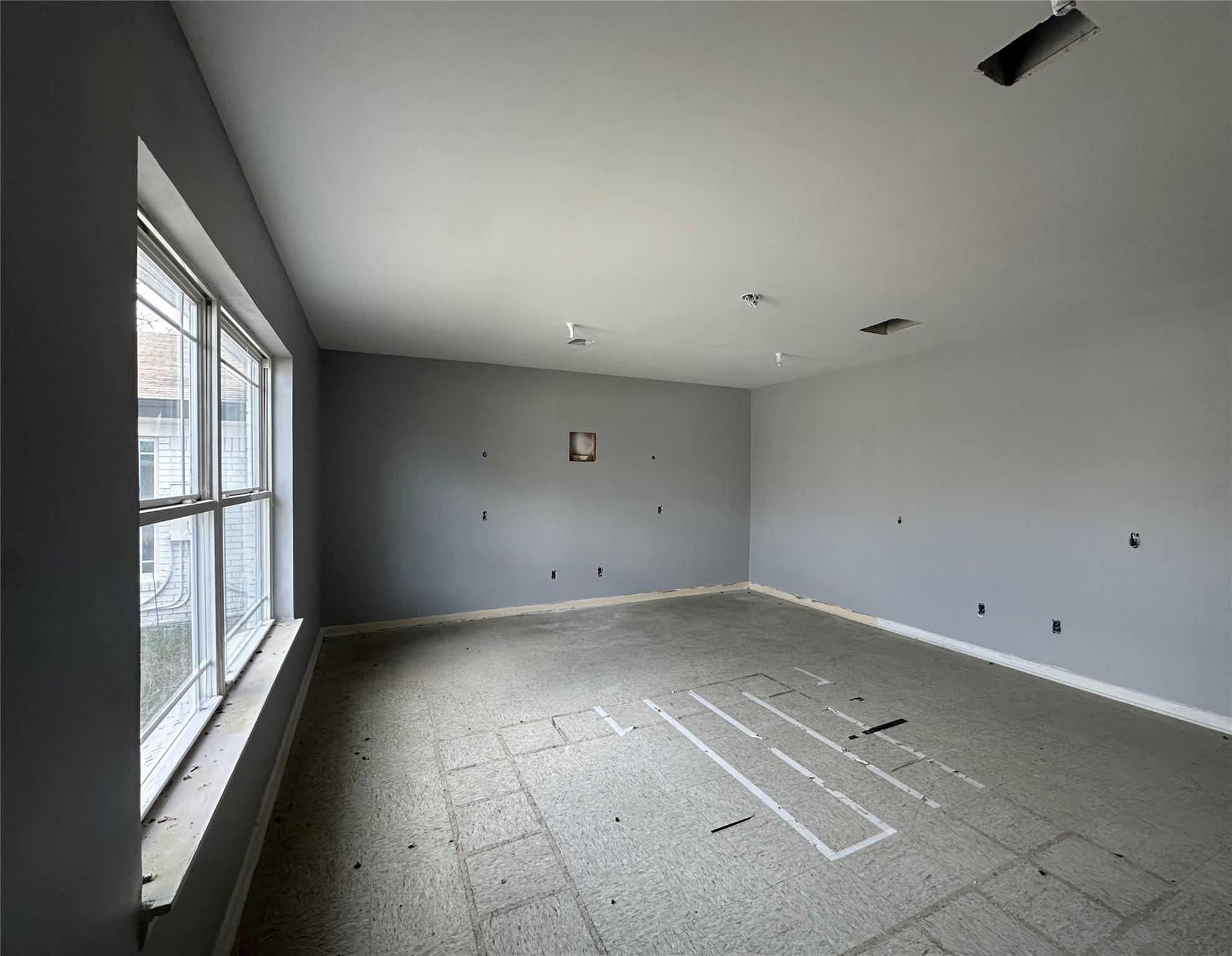 1405 W Storey St Property Photo 25