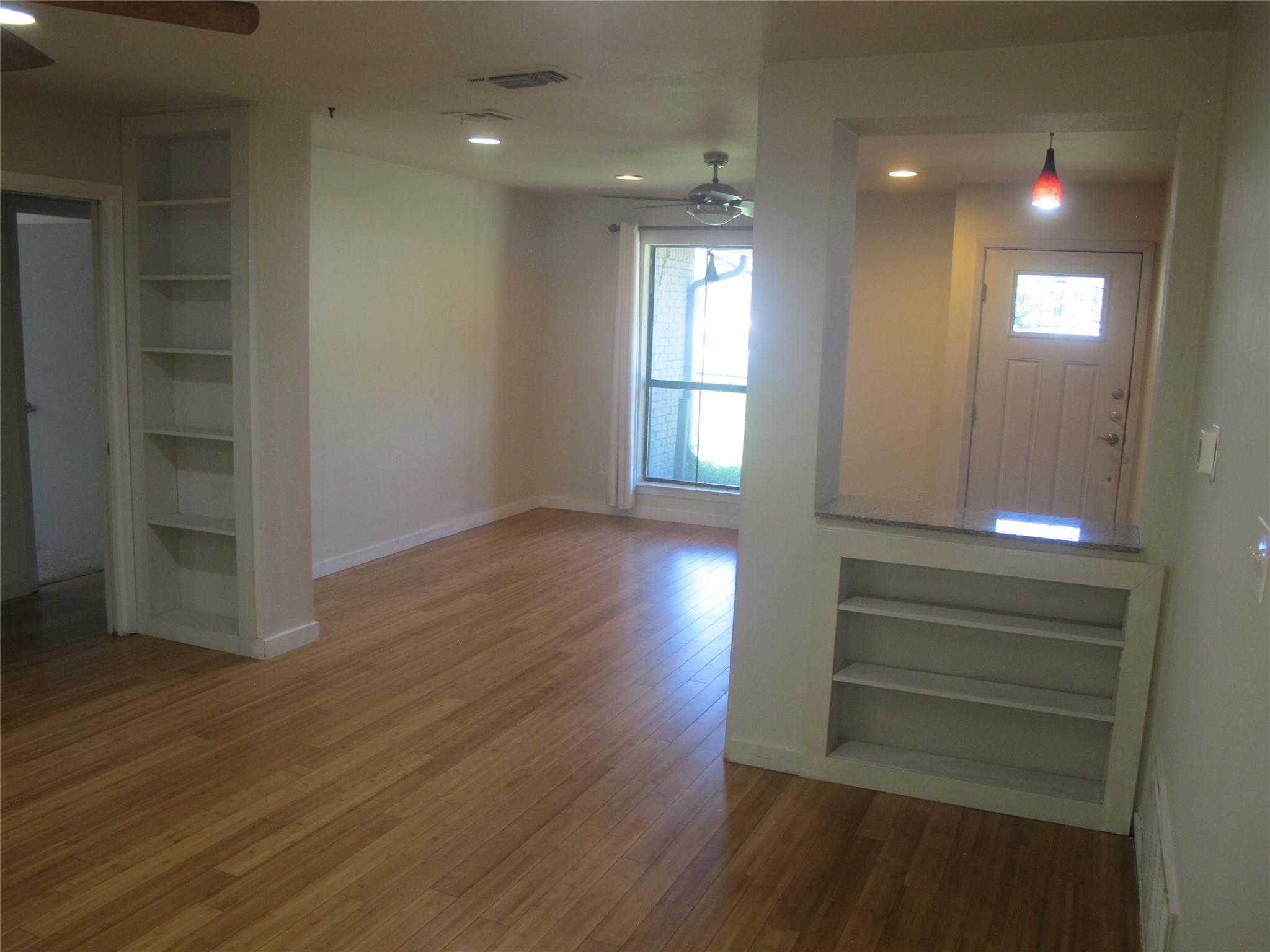 4907 Richmond Ave Property Photo 11