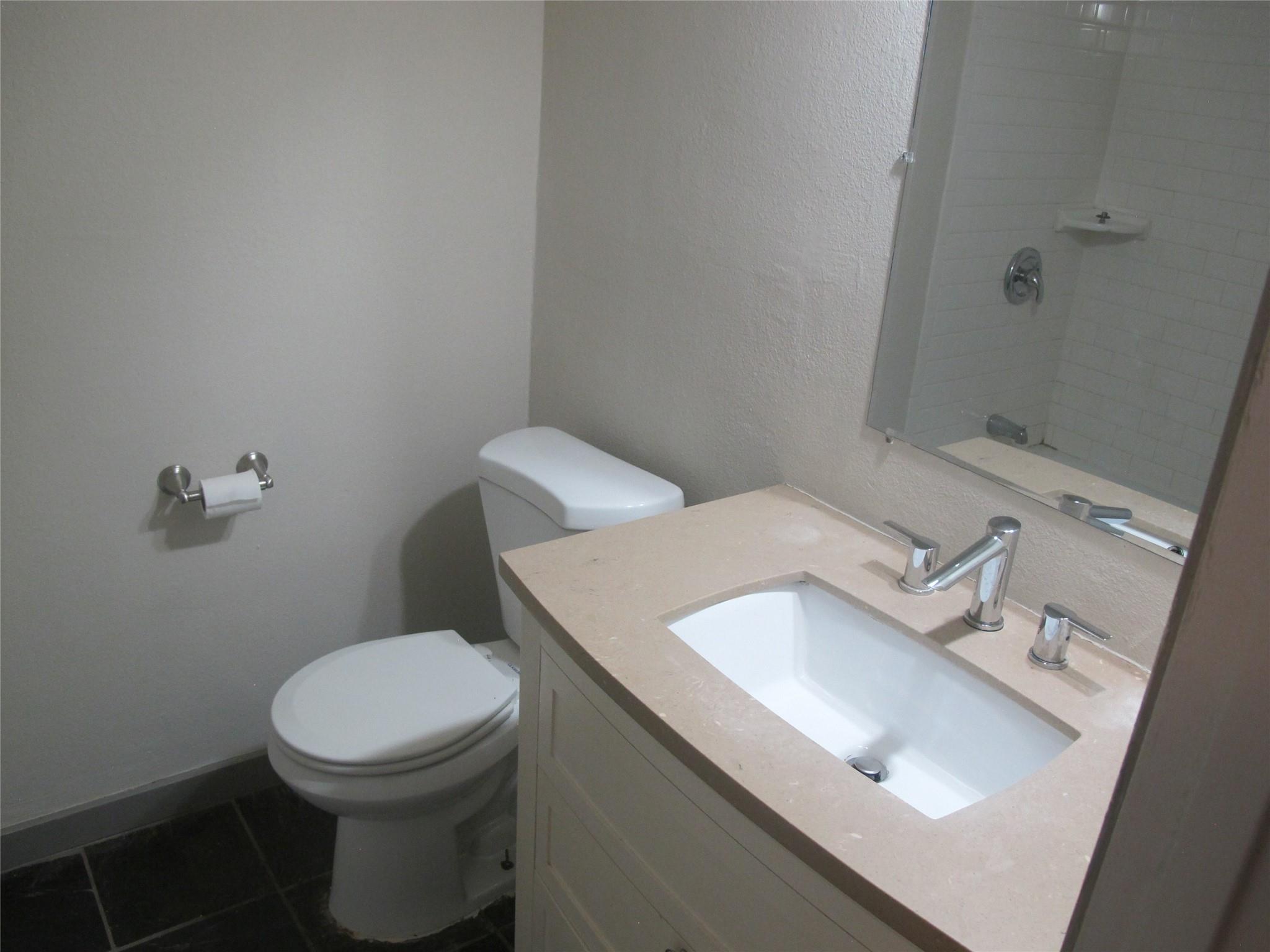 4907 Richmond Ave Property Photo 27