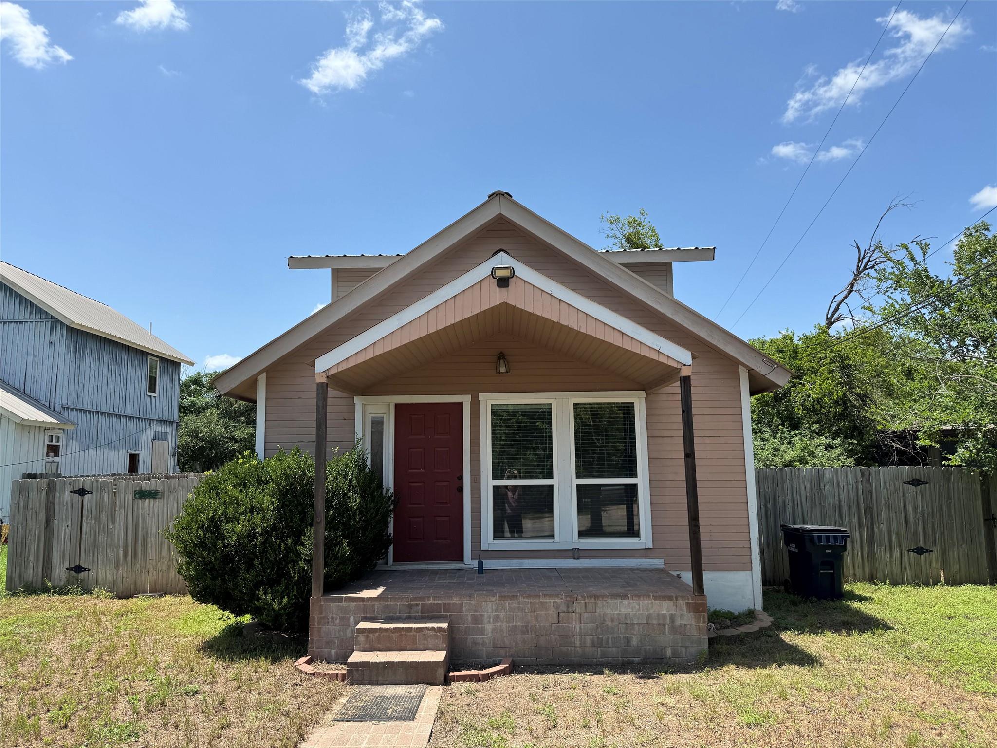 572 Eastern Ave Property Photo 1