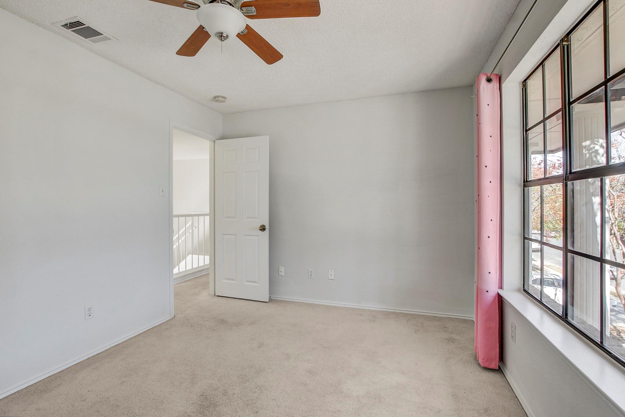 17516 Klamath Falls Dr Property Photo 27