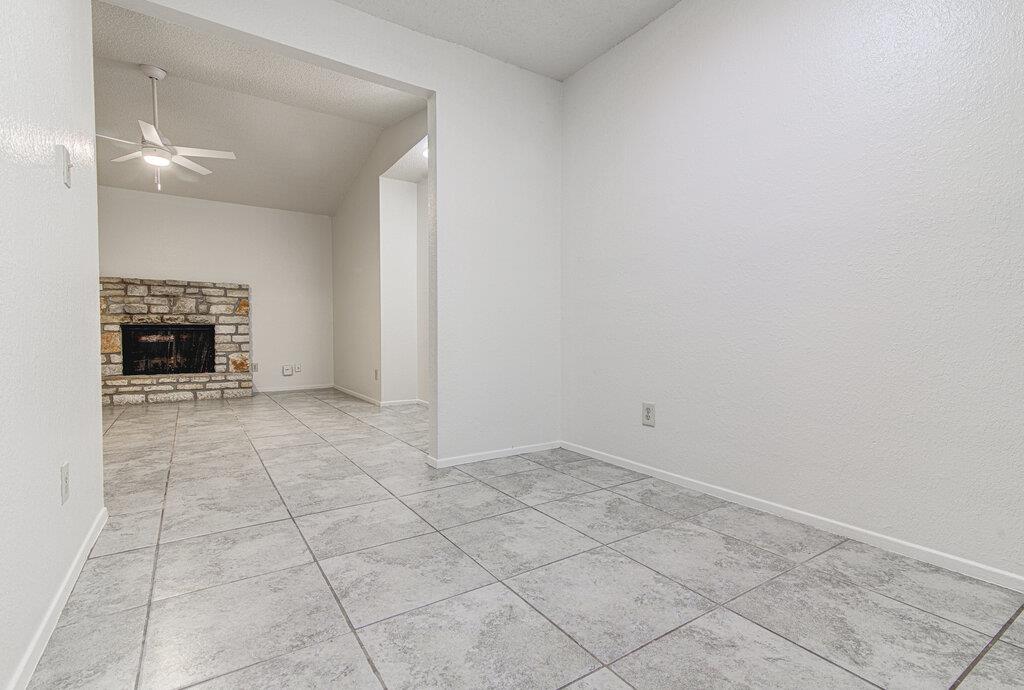 824 King Albert St #a Property Photo 7