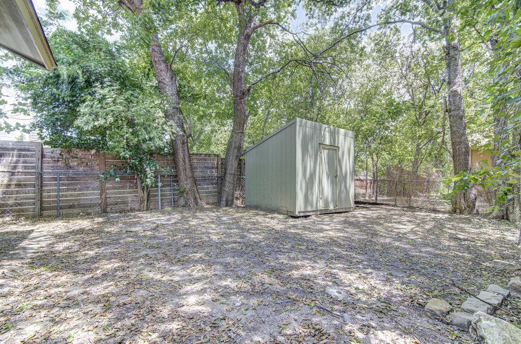 824 King Albert St #a Property Photo 18