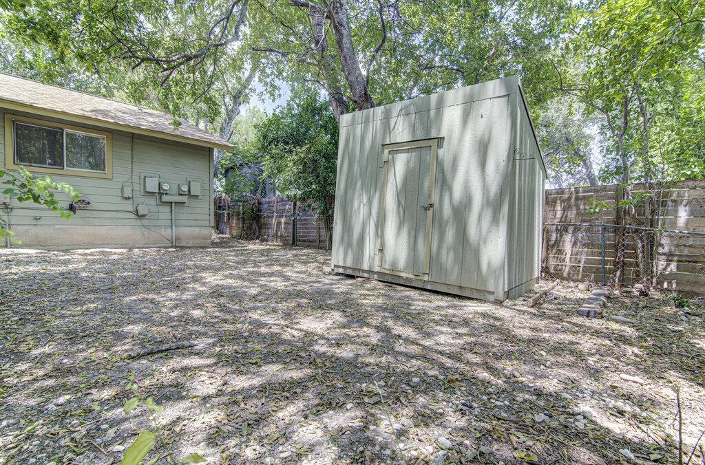 824 King Albert St #a Property Photo 19