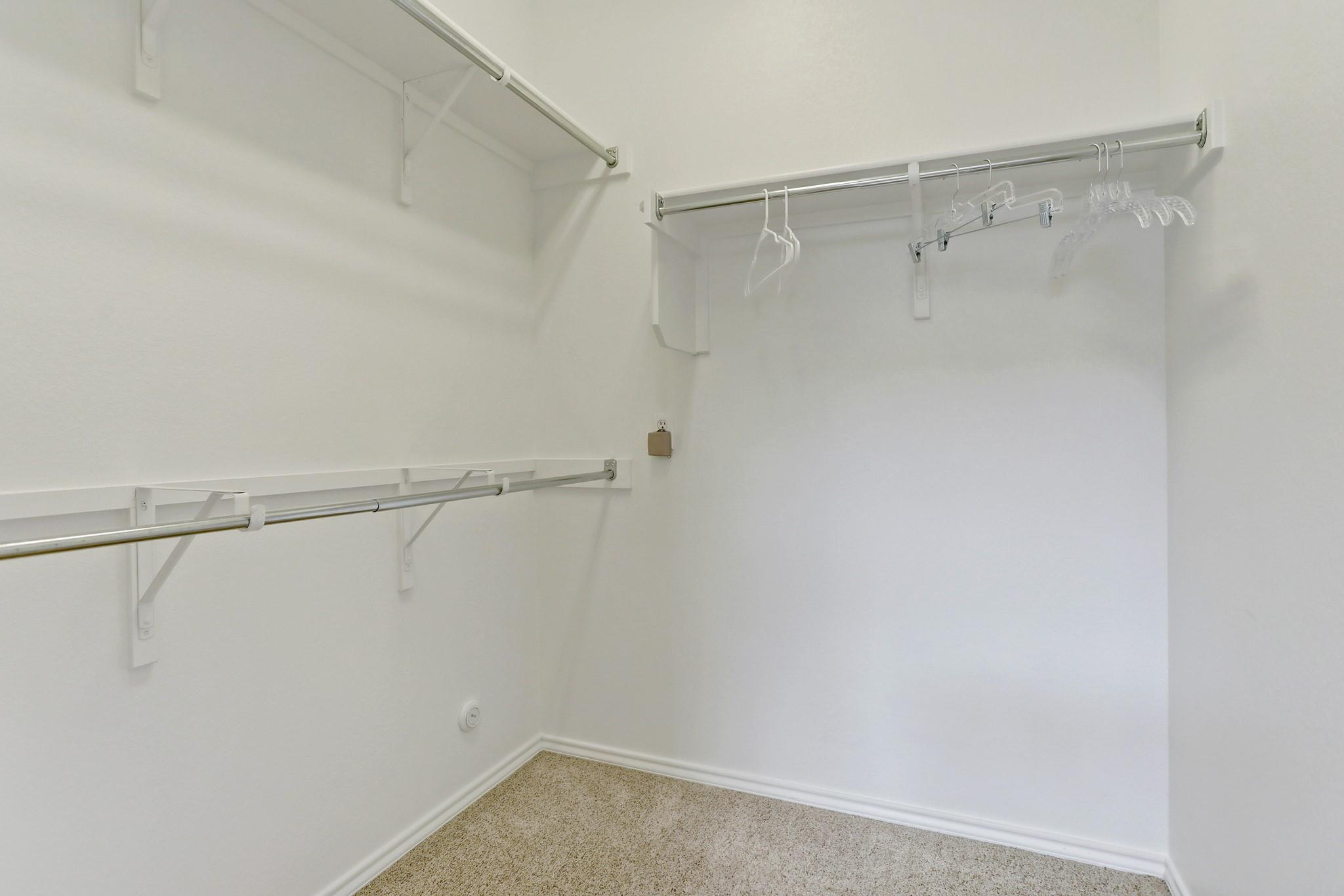 204 Monument Hill Trl Property Photo 26