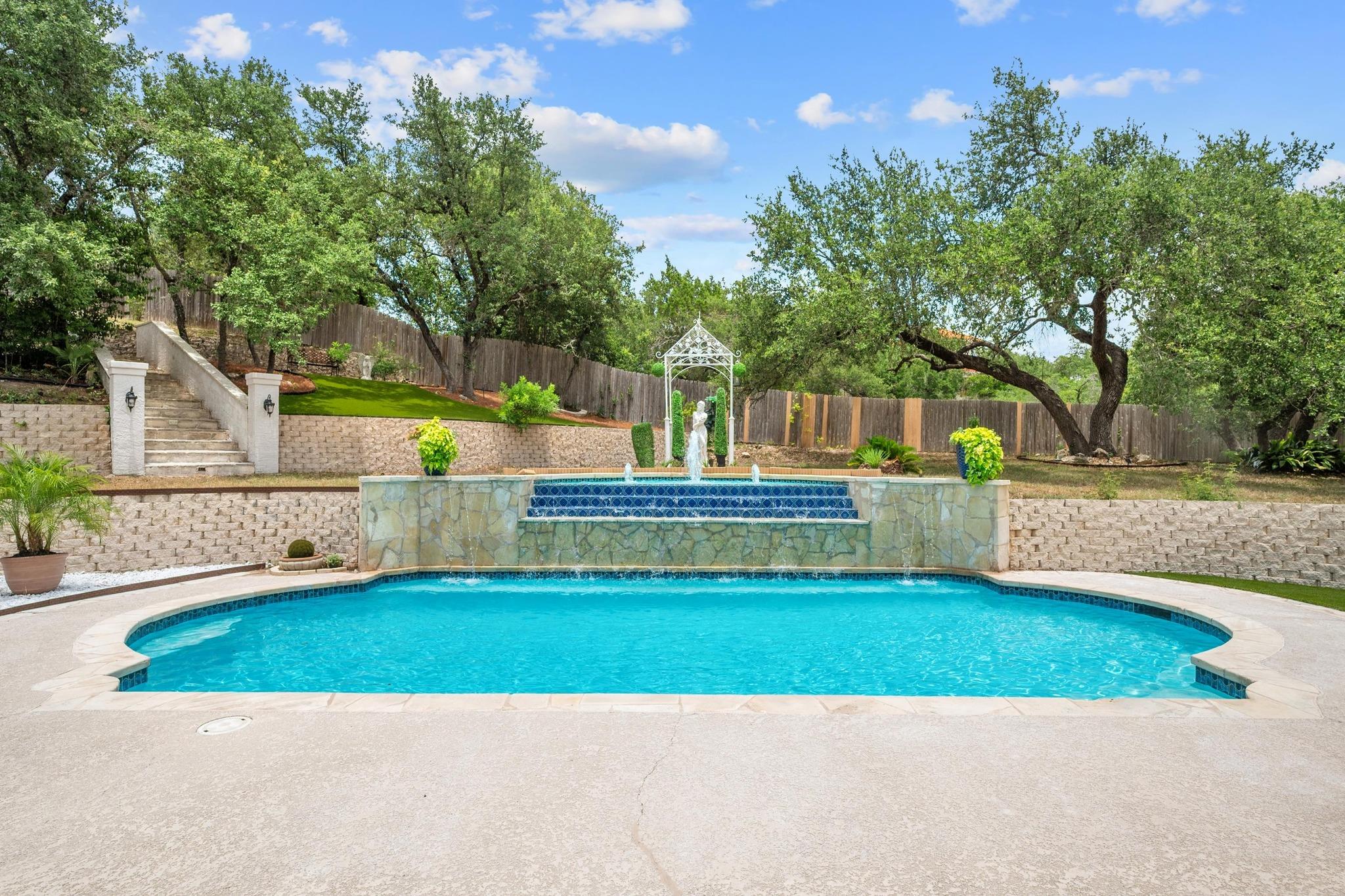 10912 Centennial Trl Property Photo 1