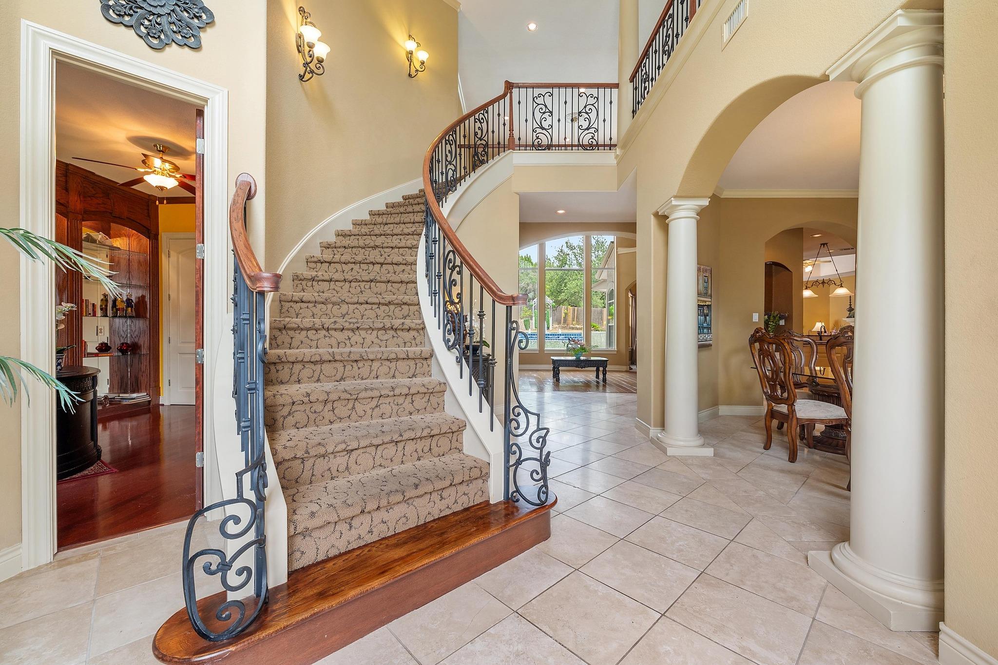 10912 Centennial Trl Property Photo 6