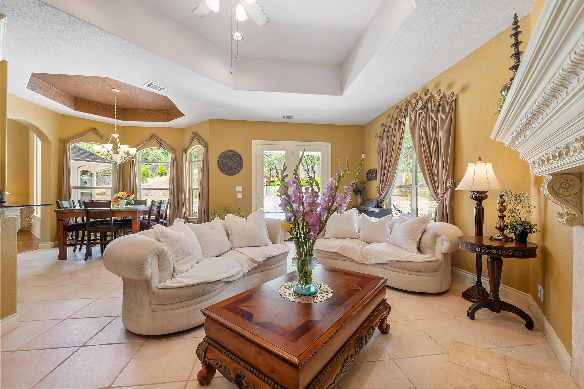 10912 Centennial Trl Property Photo 14