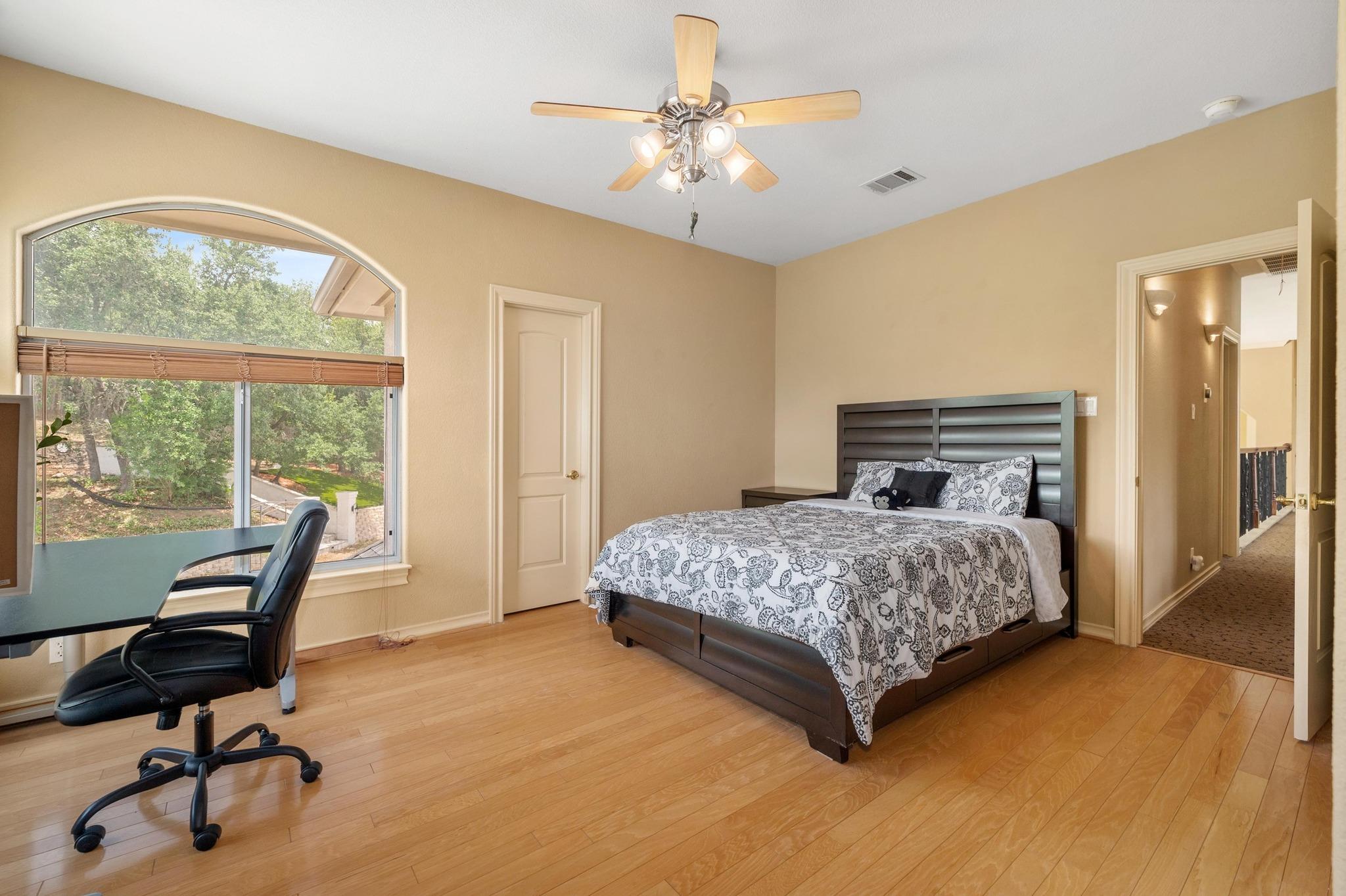 10912 Centennial Trl Property Photo 23