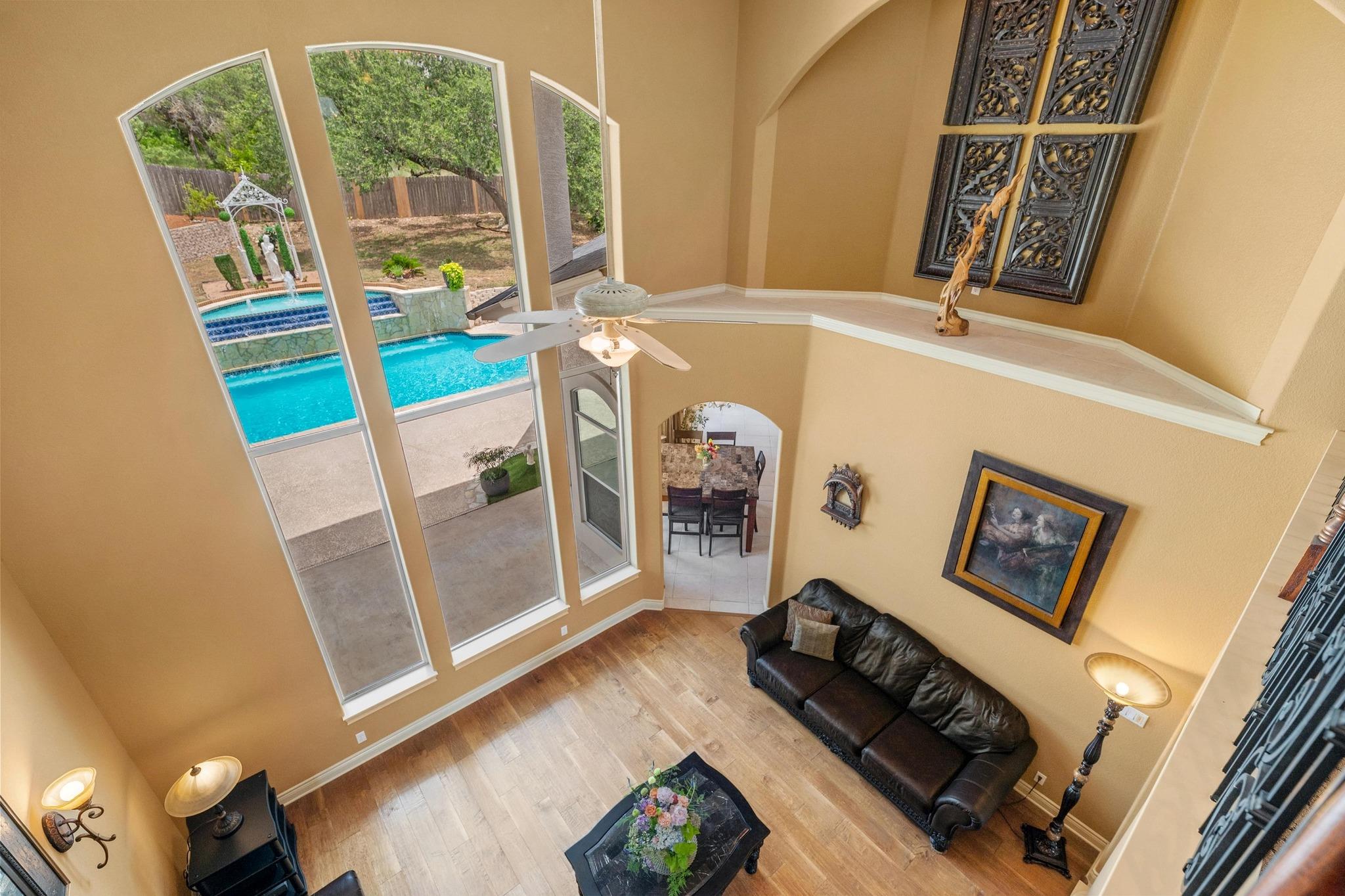 10912 Centennial Trl Property Photo 28