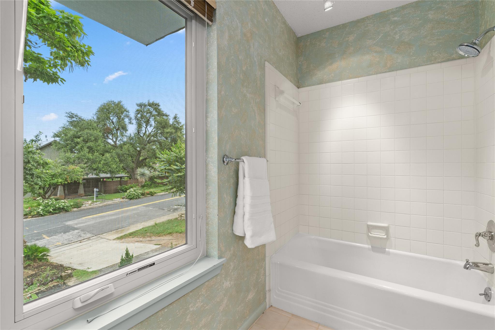 1910 Travis Heights Blvd Property Photo 19