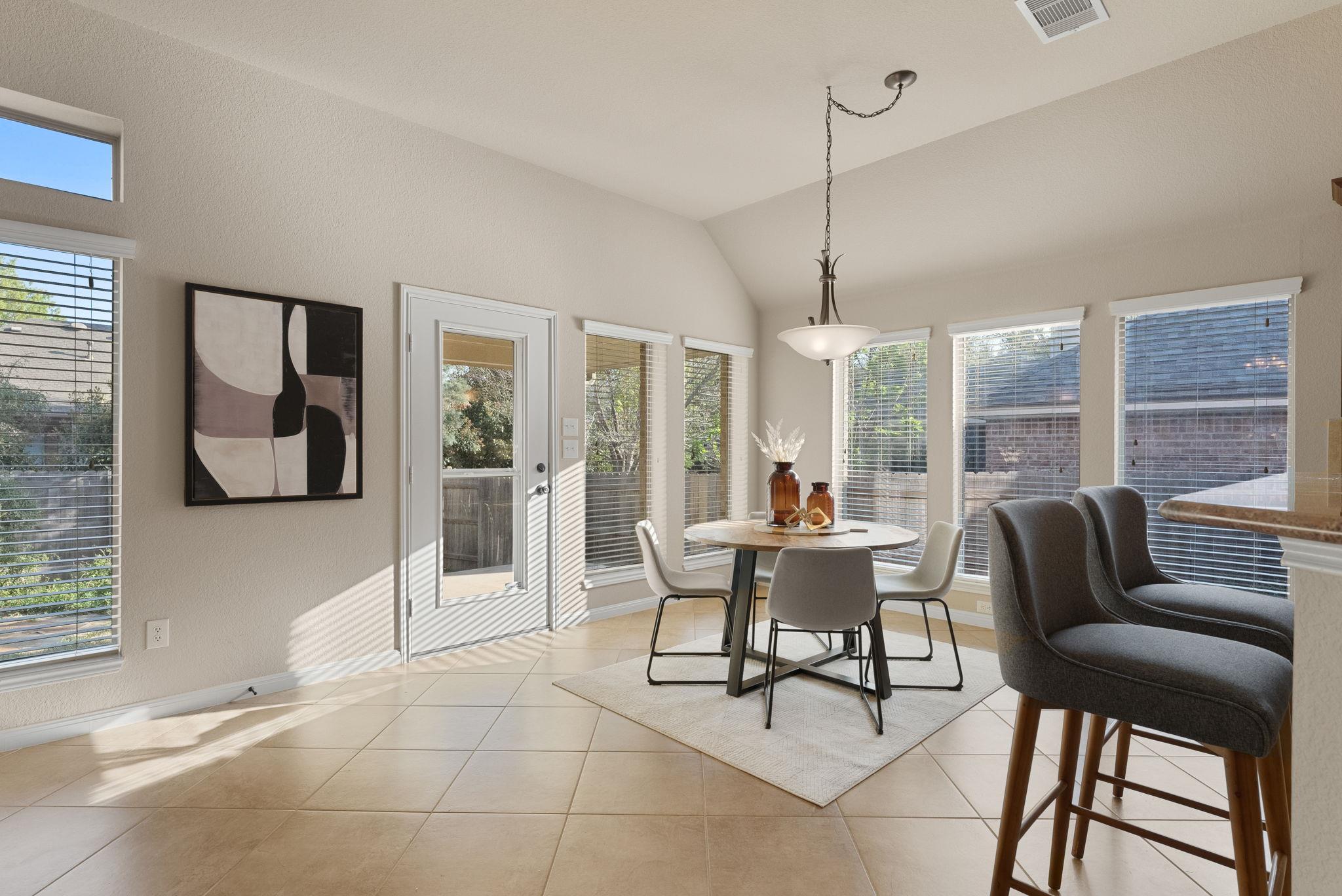 1809 Cross Draw Trl Property Photo 11