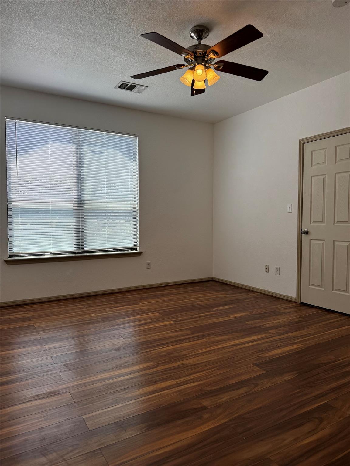 8901 Parkfield Dr Property Photo 1