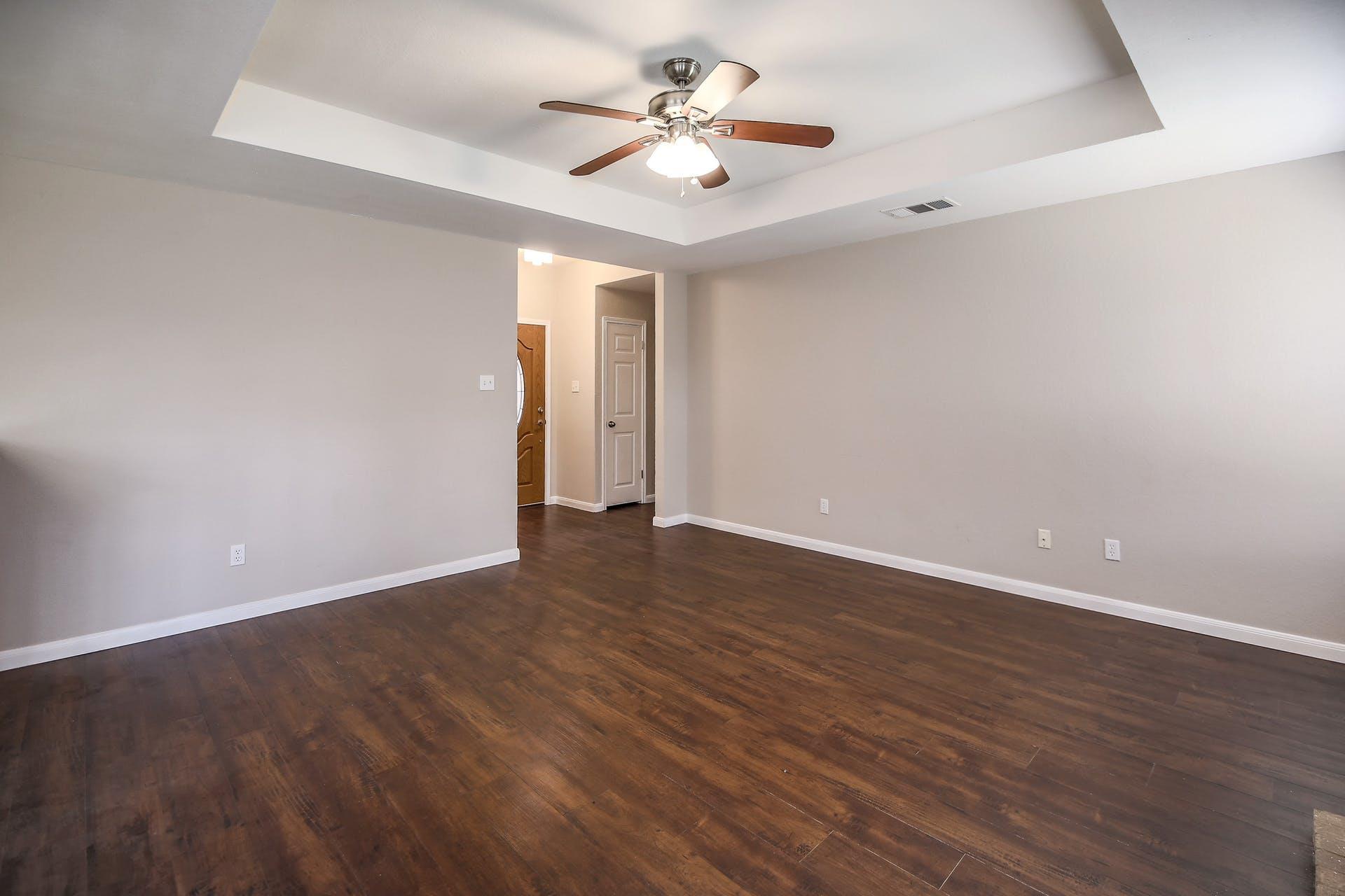 1806 Oakmont Ln Property Photo 8