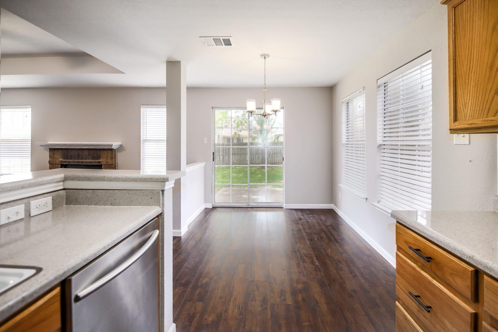1806 Oakmont Ln Property Photo 13