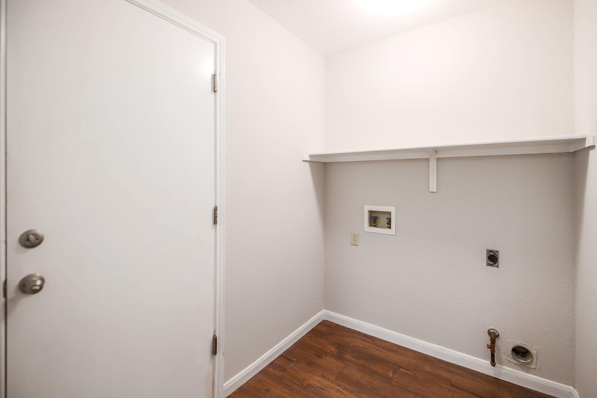 1806 Oakmont Ln Property Photo 23